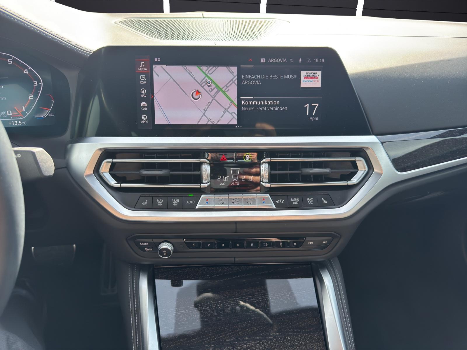 BMW M440i xDrive Gran Coupé-image-16