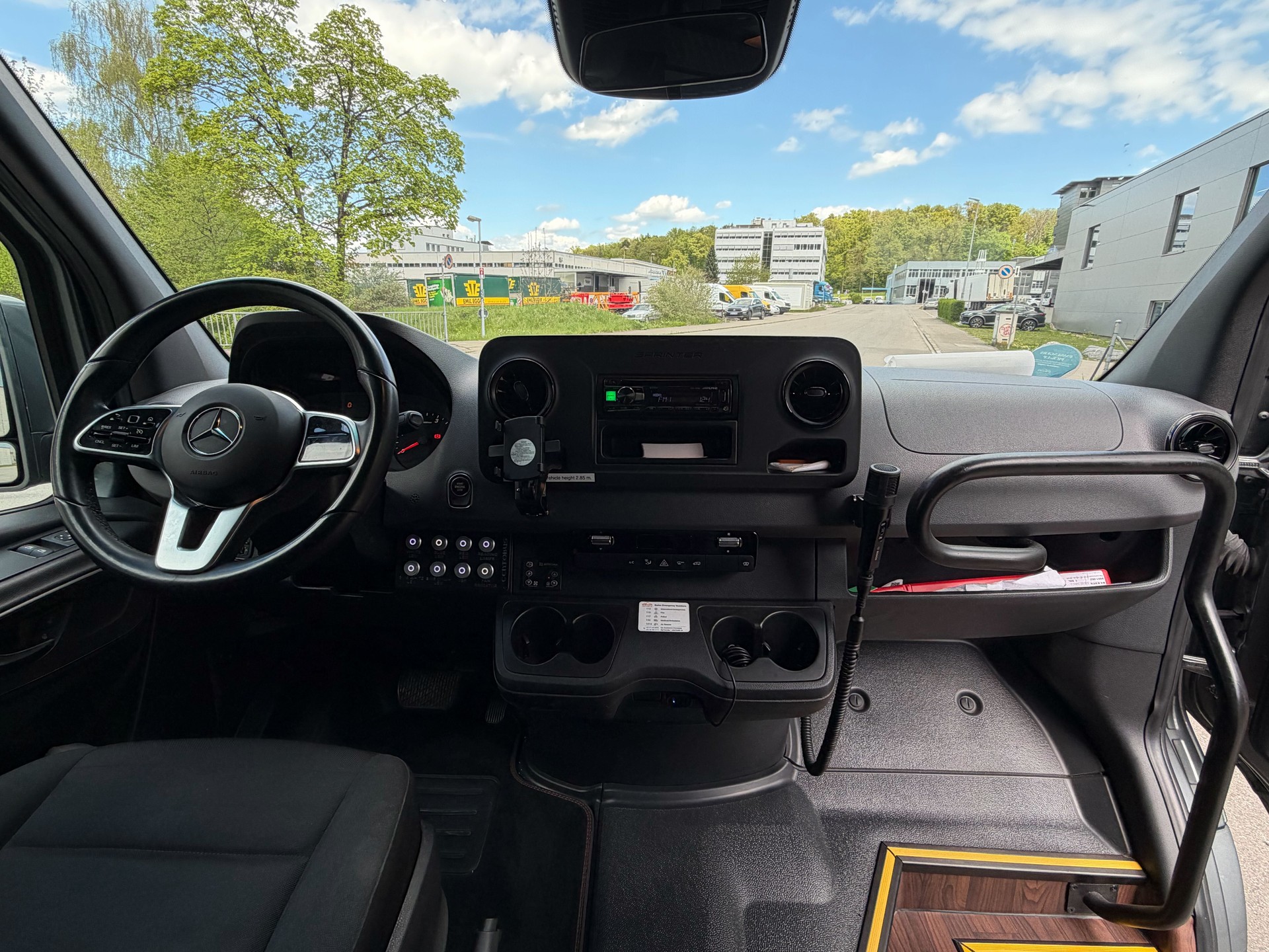 MERCEDES-BENZ Sprinter 519 CDI 19+1 seater-image-14