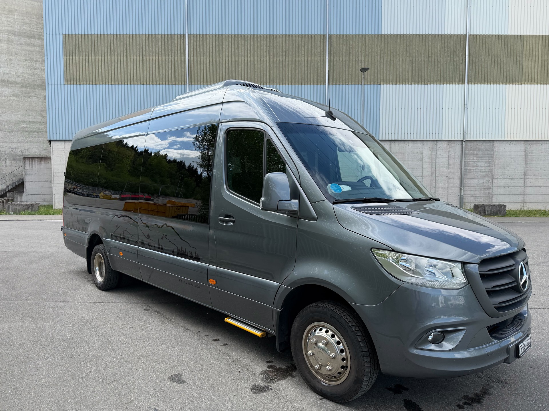 MERCEDES-BENZ Sprinter 519 CDI 19+1 seater-image-5