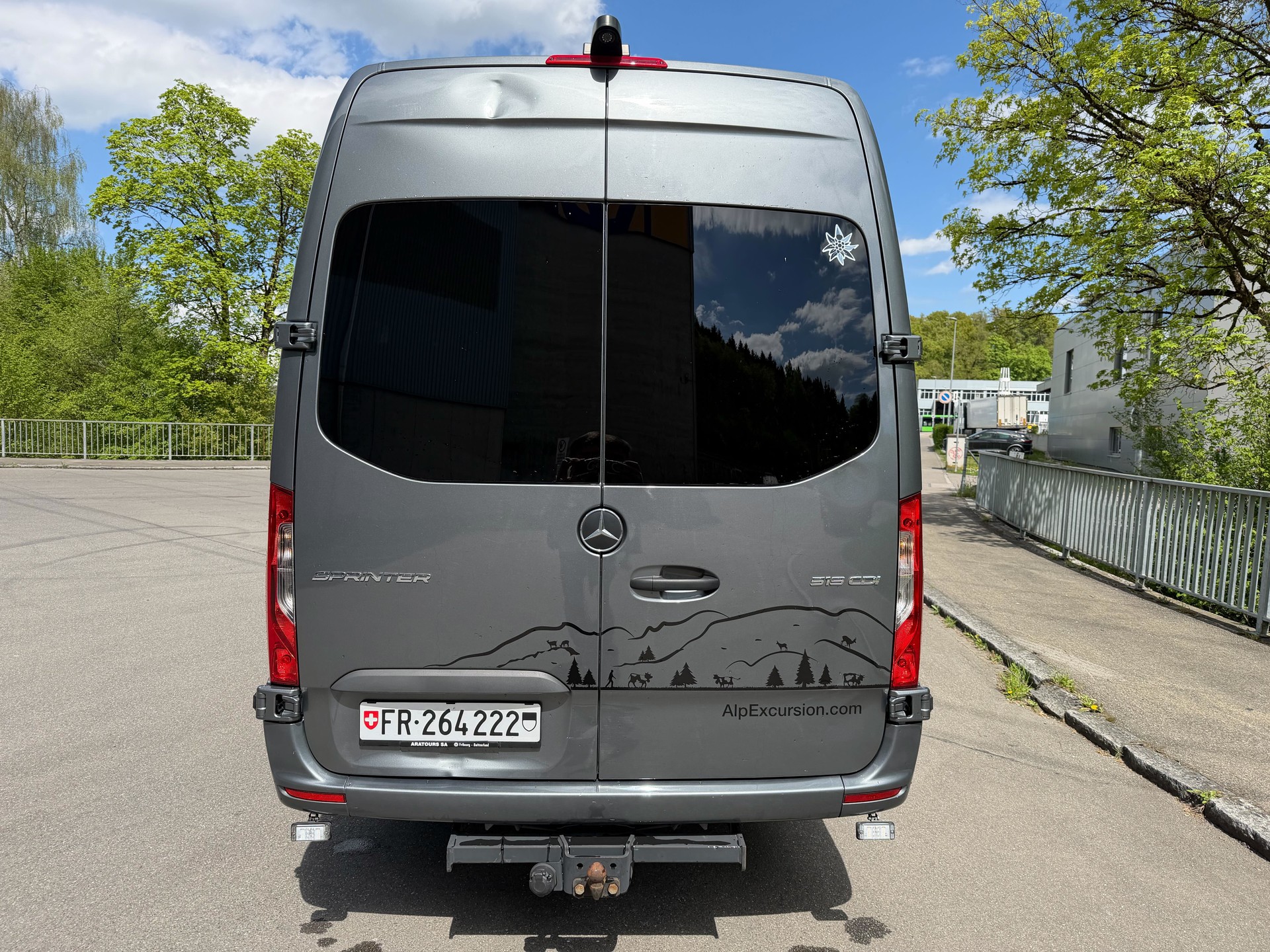 MERCEDES-BENZ Sprinter 519 CDI 19+1 seater-image-2