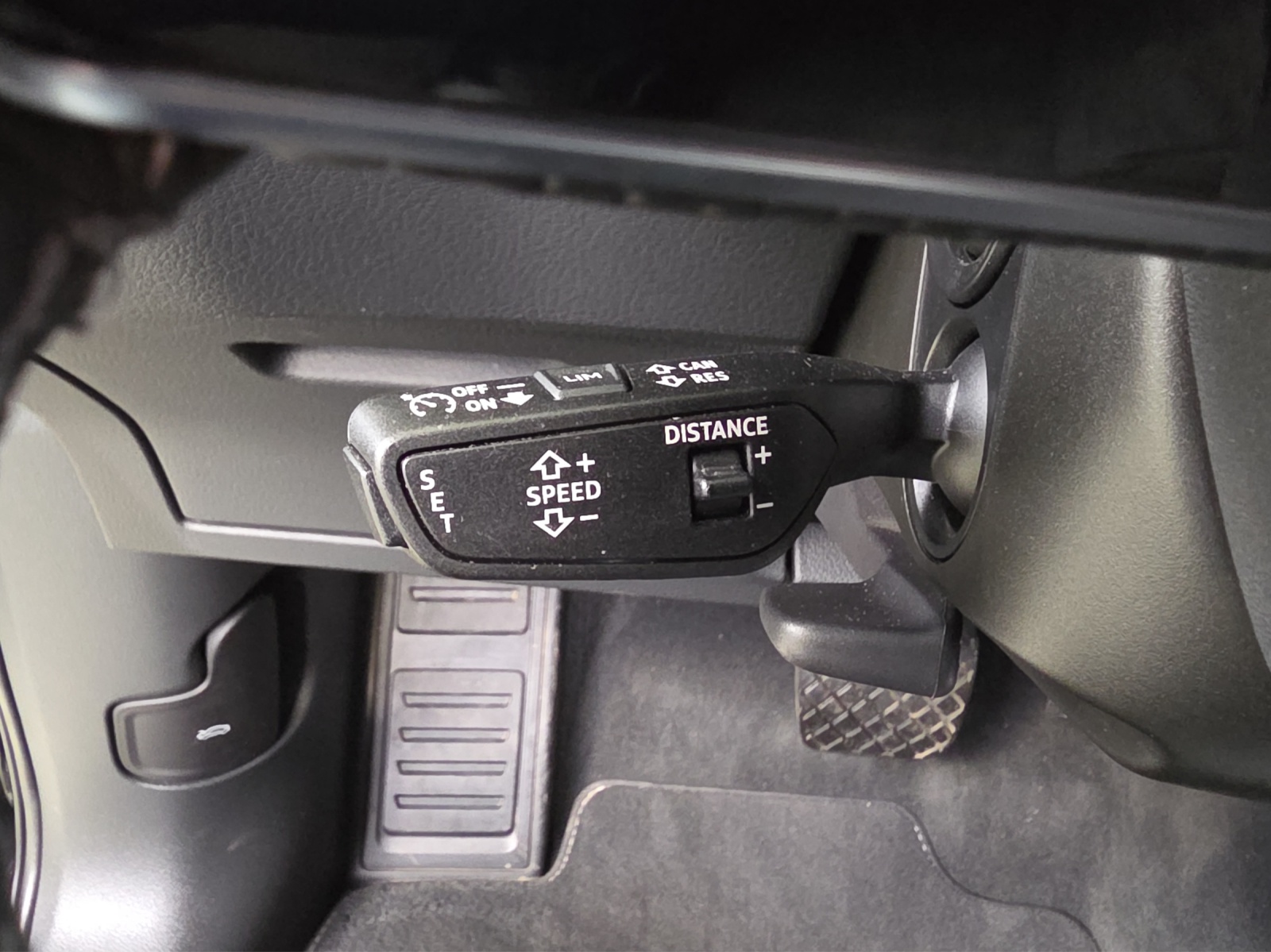 AUDI e-tron 55 Advanced quattro-image-15
