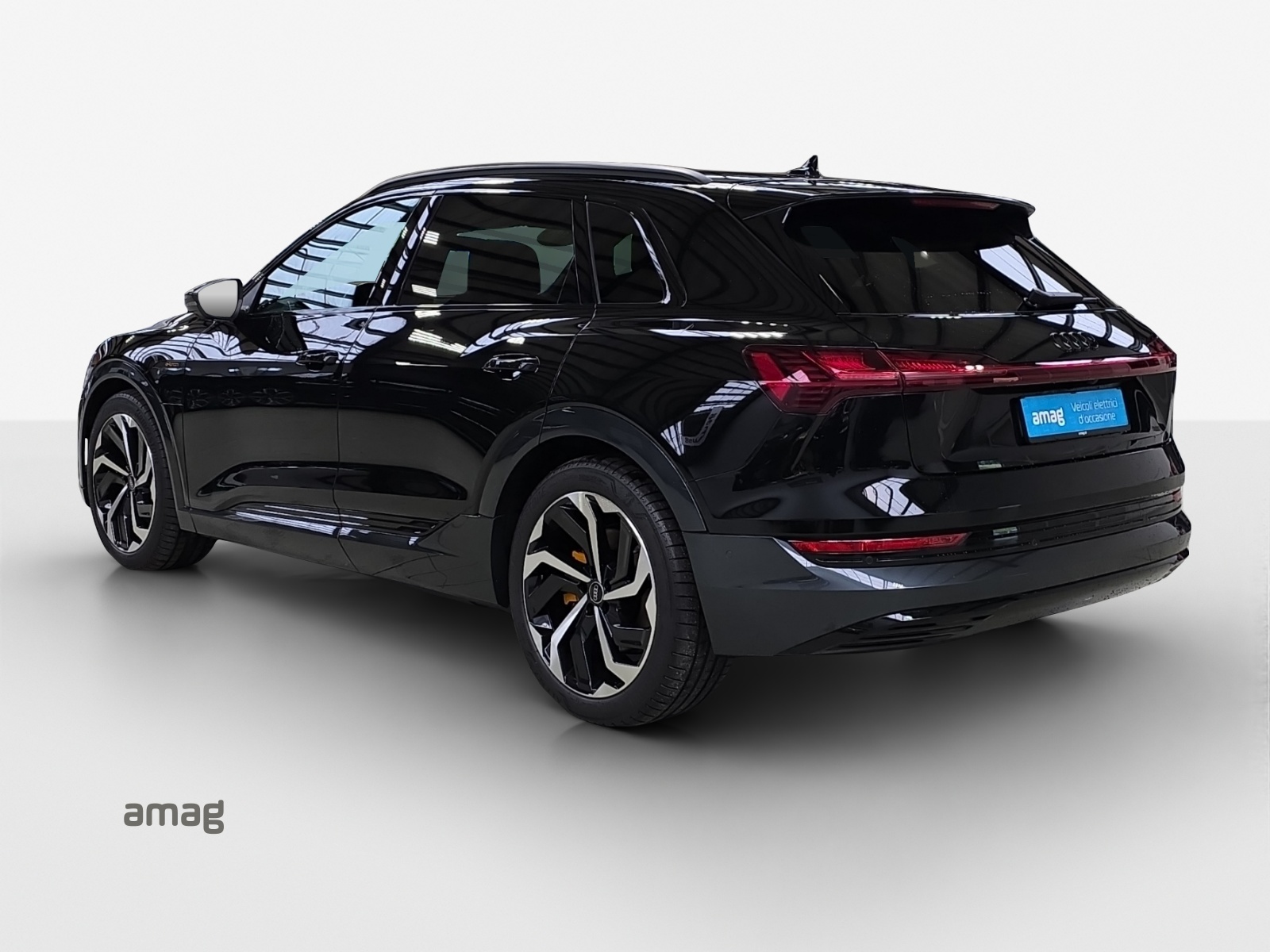 AUDI e-tron 55 Advanced quattro-image-3