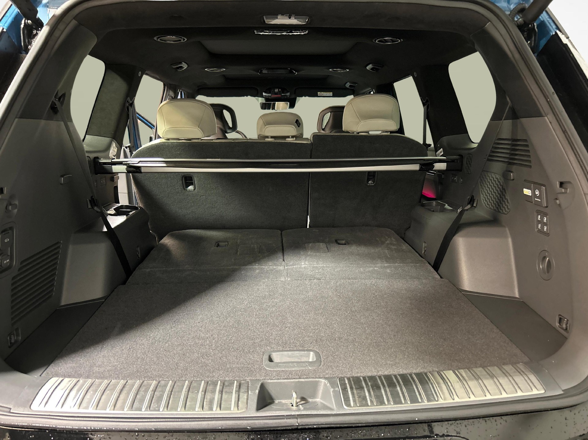 KIA EV9 99.8 kWh GT-Line 4x4-image-14