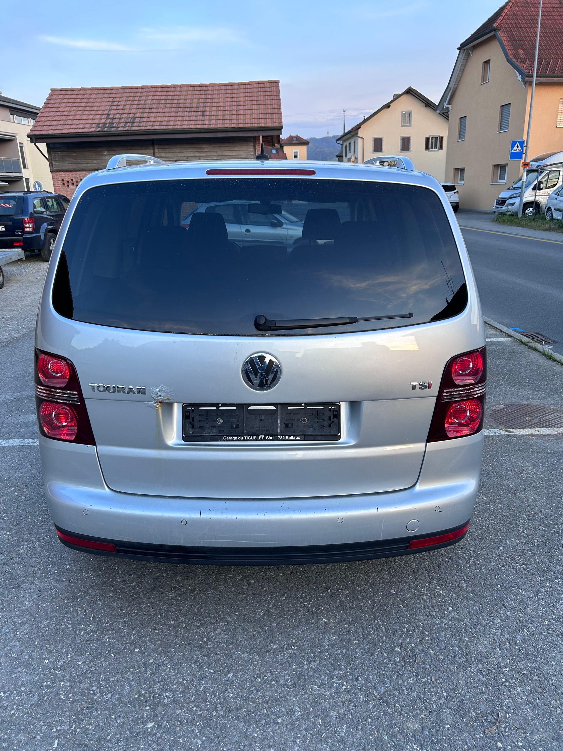 VW Touran 1.4 TSI Trendline-image-4