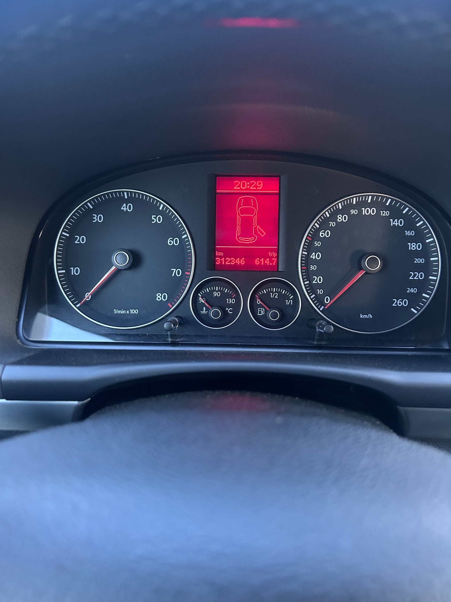 VW Touran 1.4 TSI Trendline-image-7