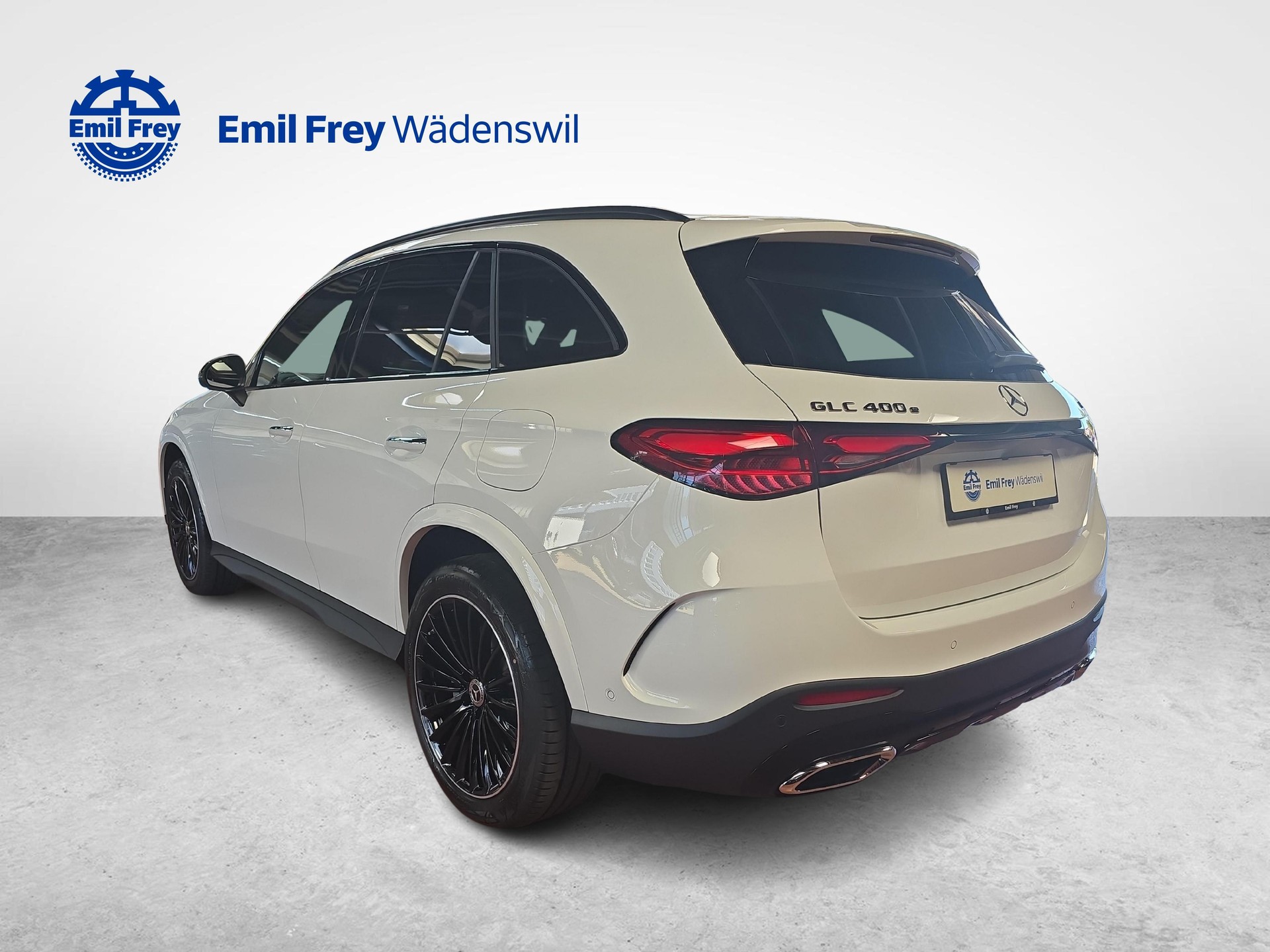 MERCEDES-BENZ GLC 400 e EQ Star AMG Line 4matic-image-2