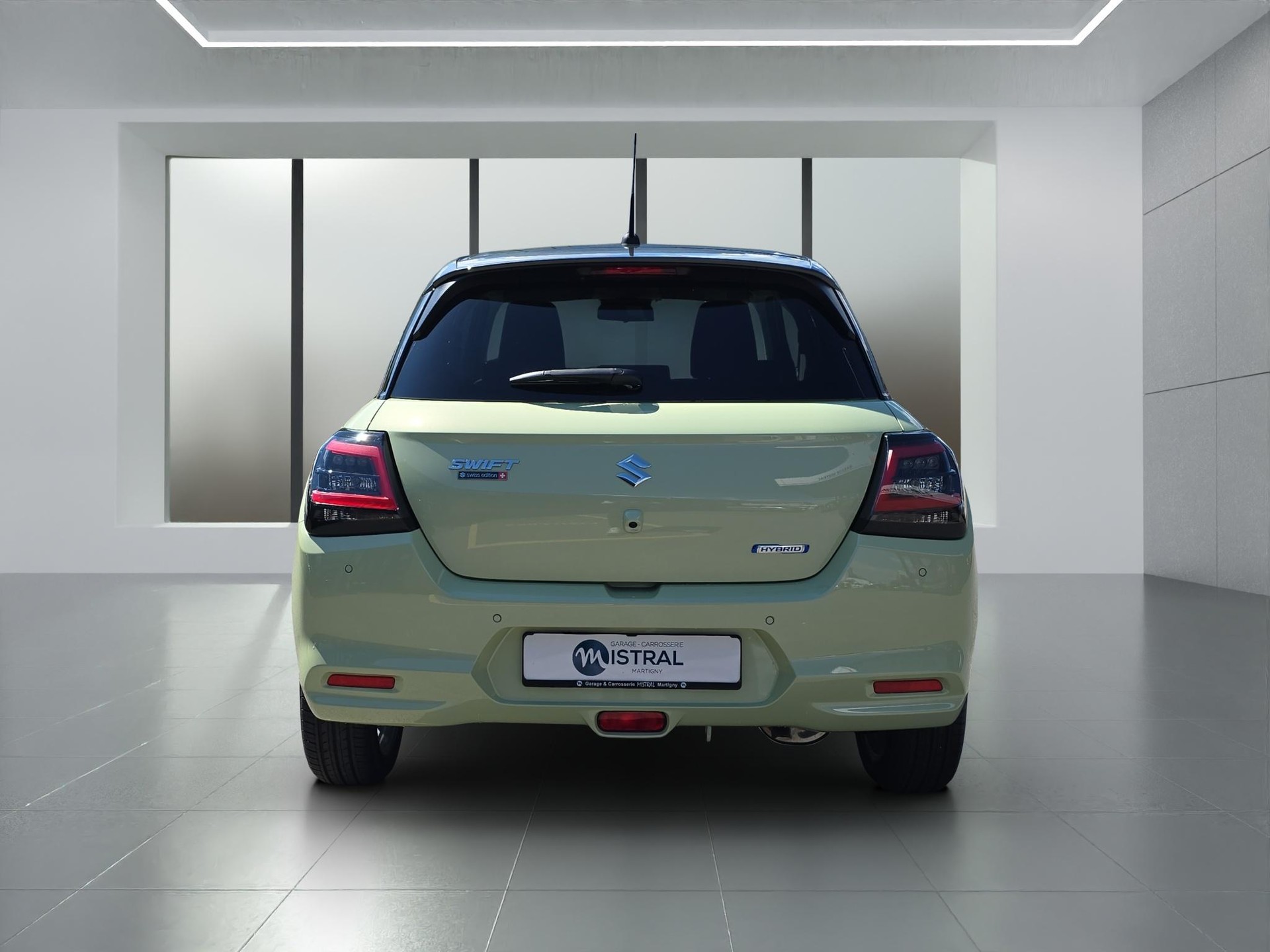 SUZUKI Swift 1.2 Sakura Hybrid 4x4-image-3