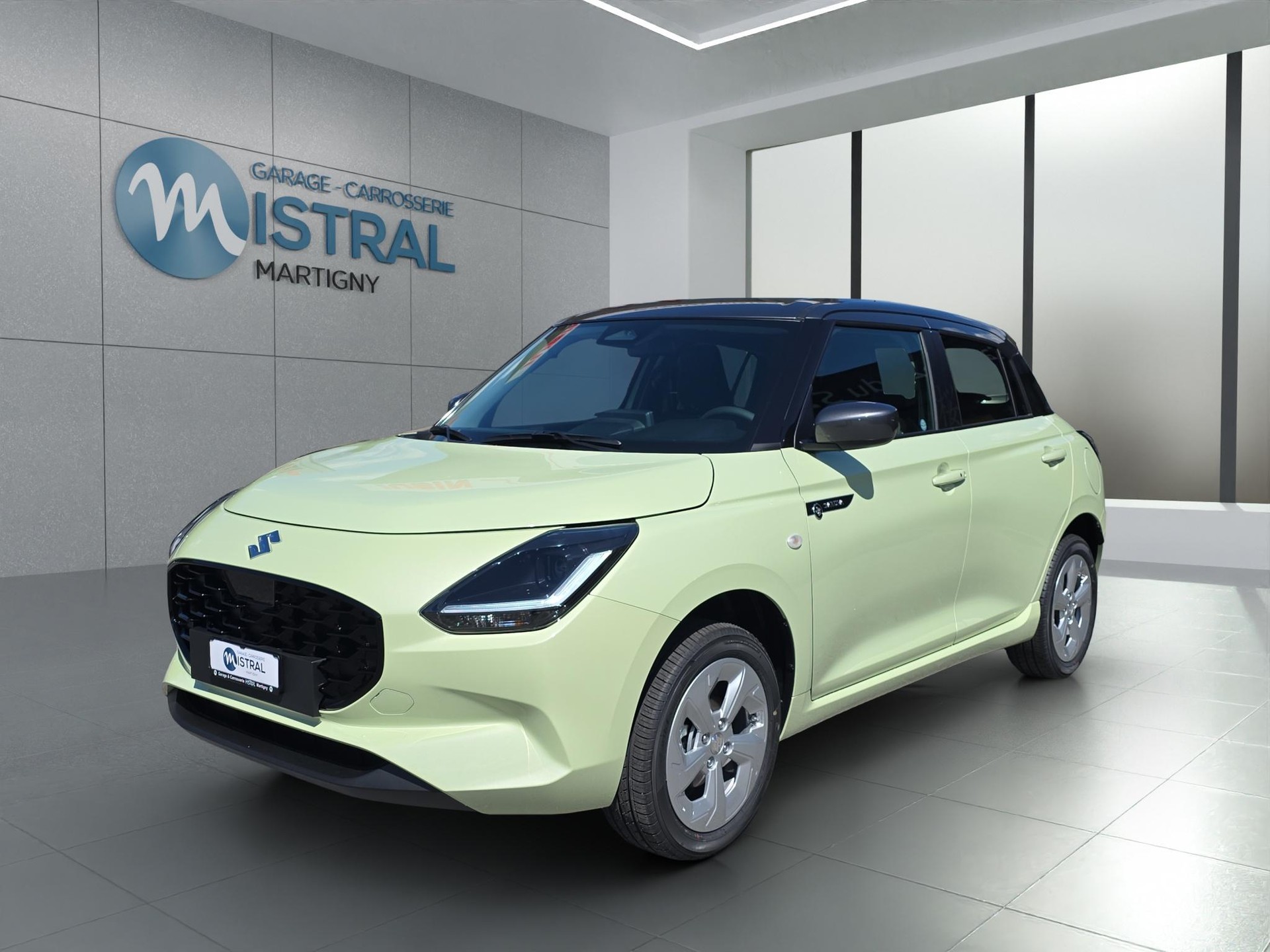 SUZUKI Swift 1.2 Sakura Hybrid 4x4-image-0