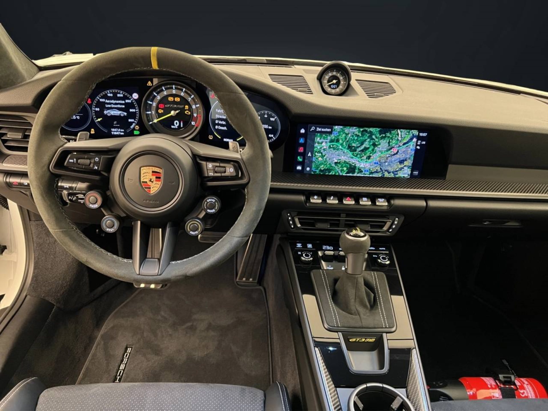 PORSCHE 911 GT3 RS-image-15