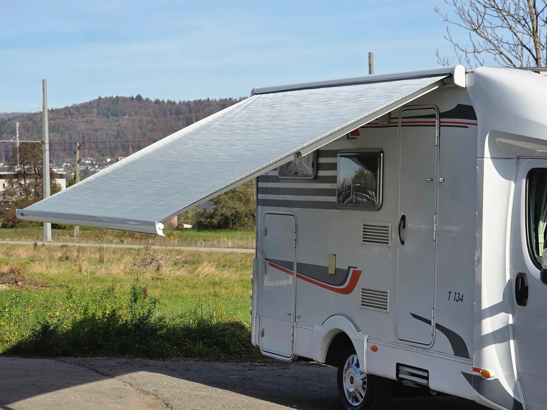 FIAT Ducato Capron Carado T134 Kompakt * Küche * Klima * WC/Dusche * TV * 2 Betten *-image-5