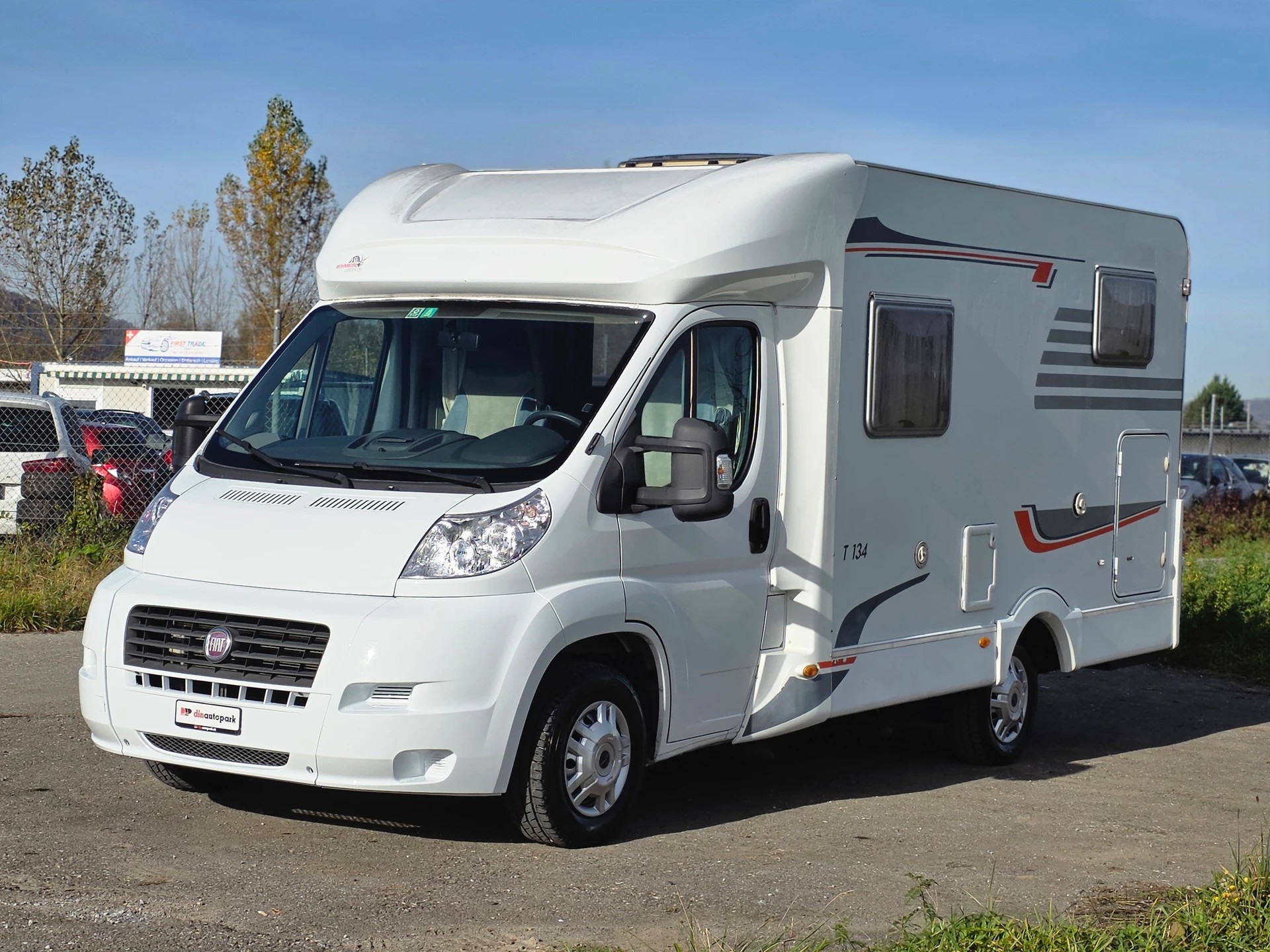 FIAT Ducato Capron Carado T134 Kompakt * Küche * Klima * WC/Dusche * TV * 2 Betten *-image-0