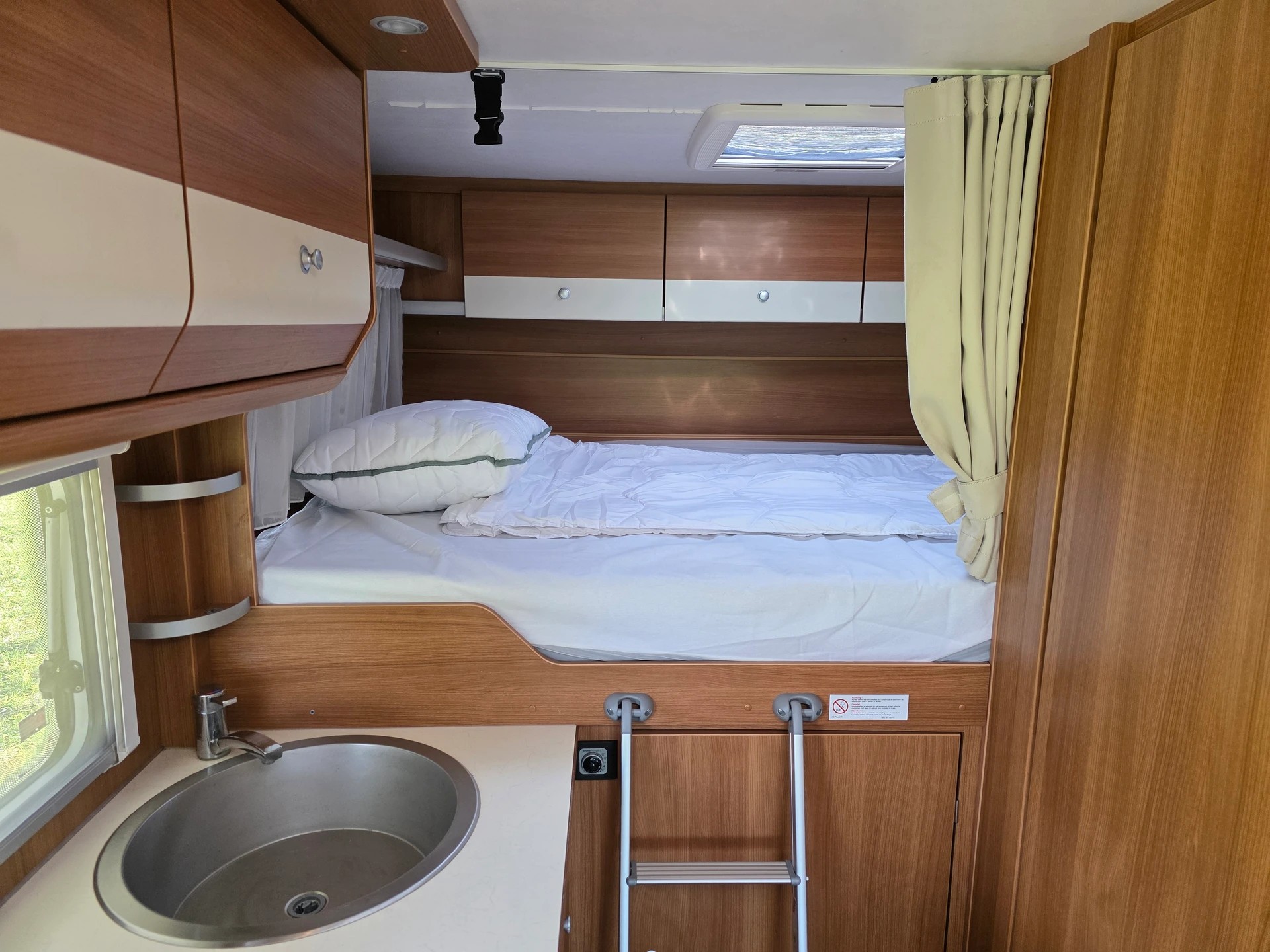 FIAT Ducato Capron Carado T134 Kompakt * Küche * Klima * WC/Dusche * TV * 2 Betten *-image-17
