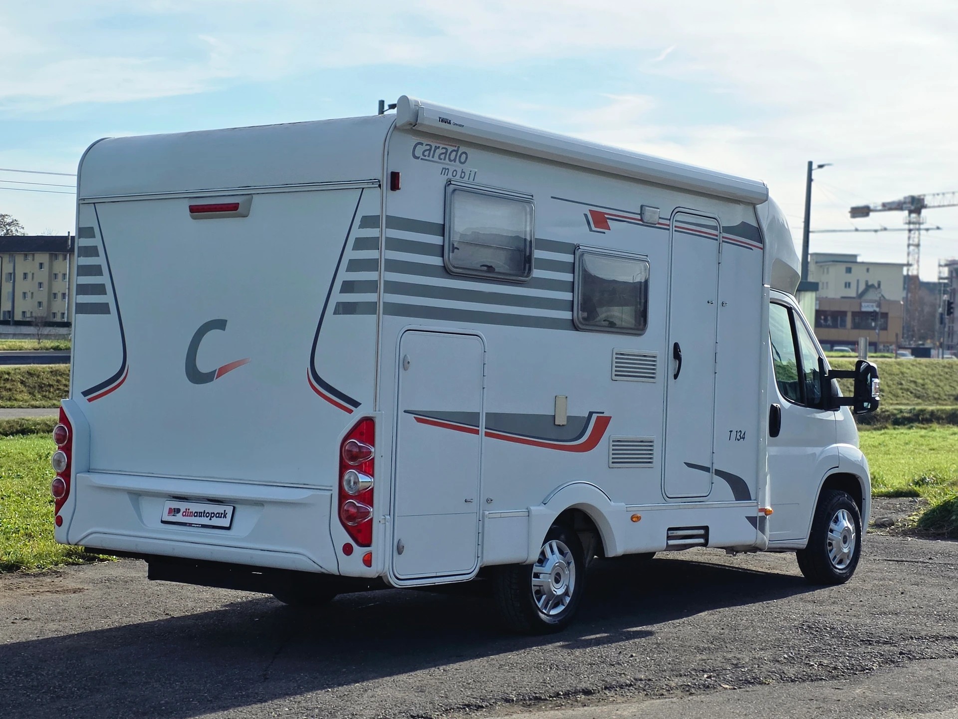 FIAT Ducato Capron Carado T134 Kompakt * Küche * Klima * WC/Dusche * TV * 2 Betten *-image-6