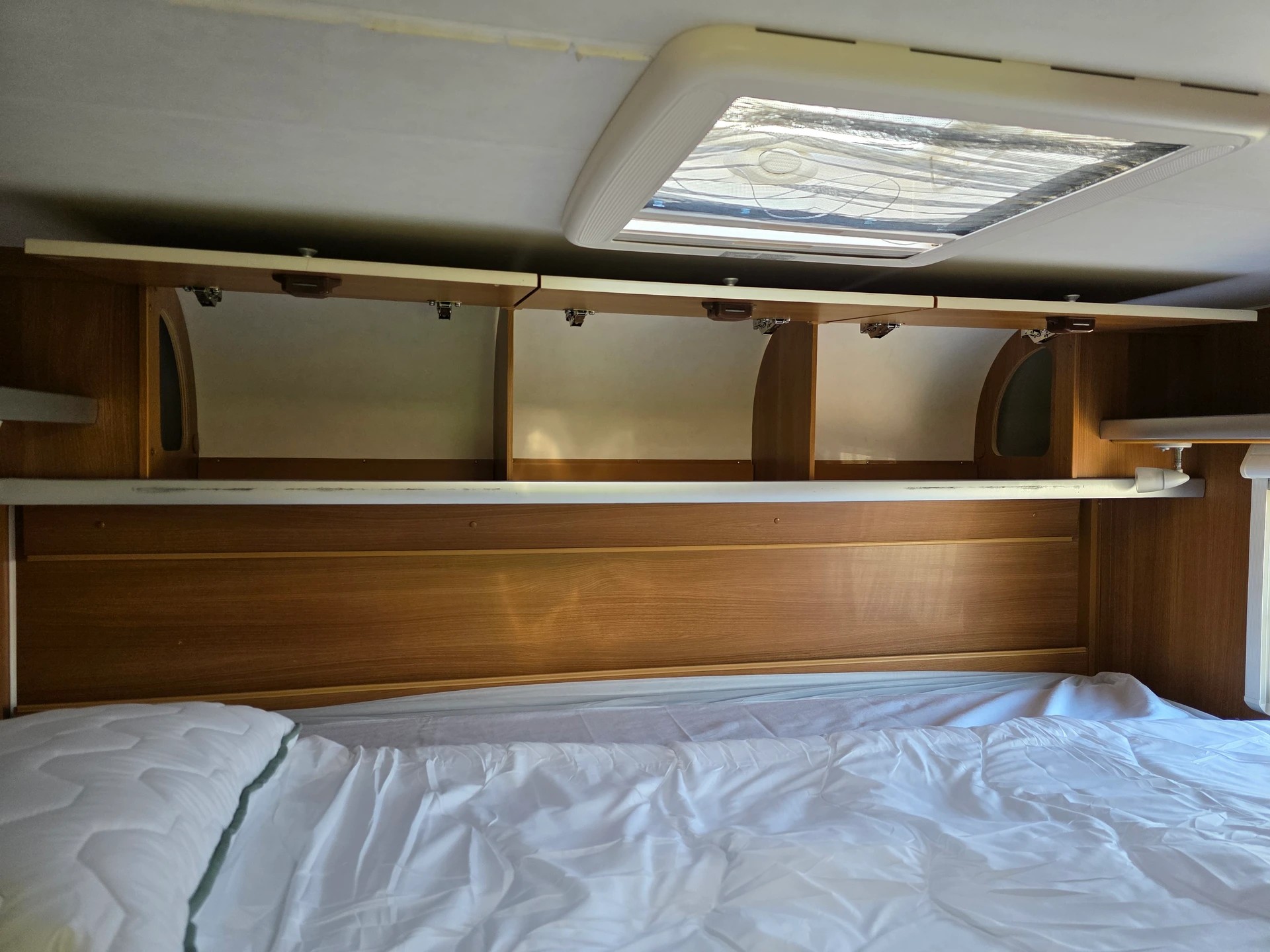 FIAT Ducato Capron Carado T134 Kompakt * Küche * Klima * WC/Dusche * TV * 2 Betten *-image-20