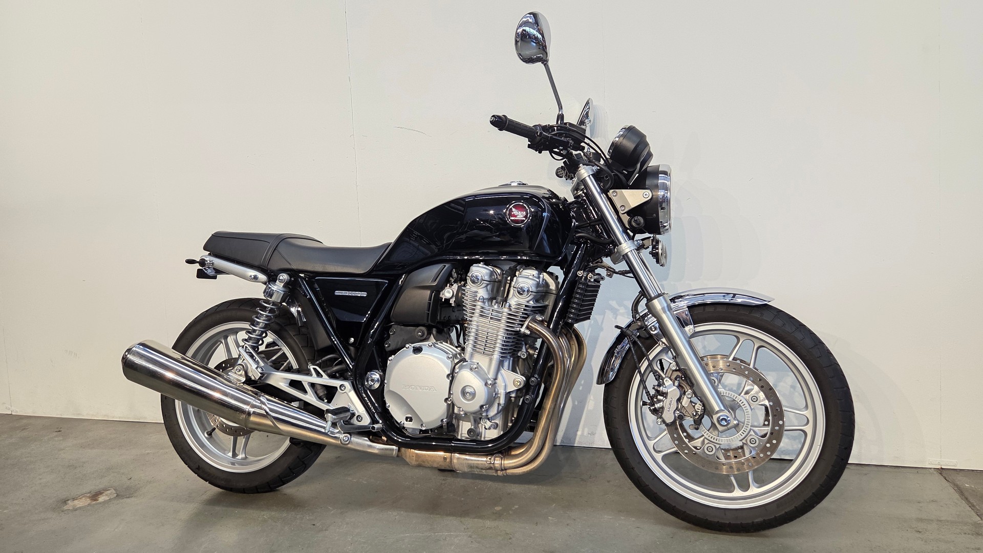 HONDA CB 1100 A ABS-showroom-element-2
