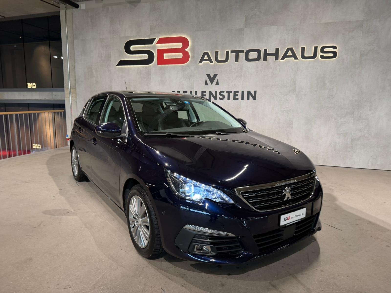 PEUGEOT 308 1.2 Pure Tech Tech Edition EAT8-image-4