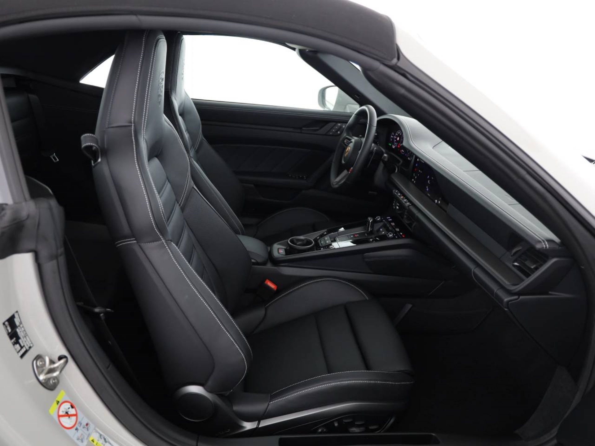 PORSCHE 911 Carrera 4S Cabriolet-image-16