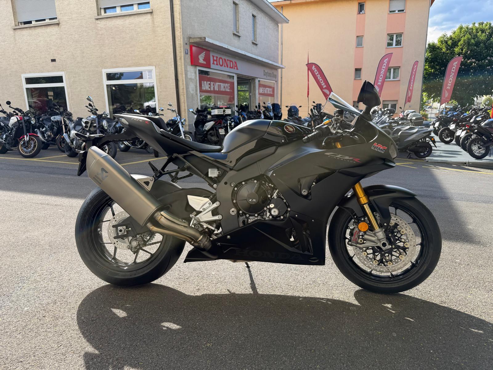 HONDA CBR 1000 RR-R Fireblade SP-showroom-element-3