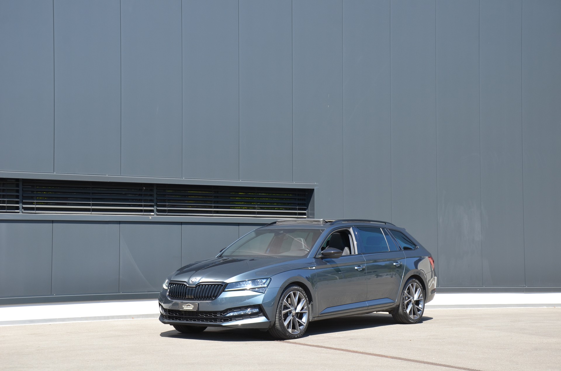 SKODA Superb Combi 2.0 TSI SportLine Plus 4x4 DSG