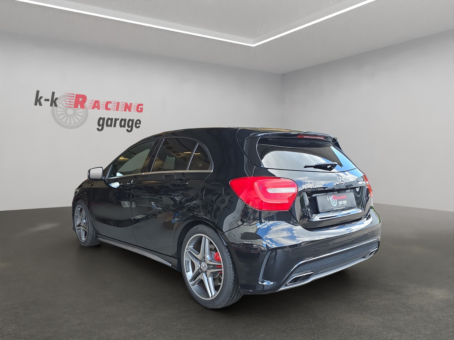 MERCEDES-BENZ A 45 AMG 4Matic Speedshift 7G-DCT-image-5
