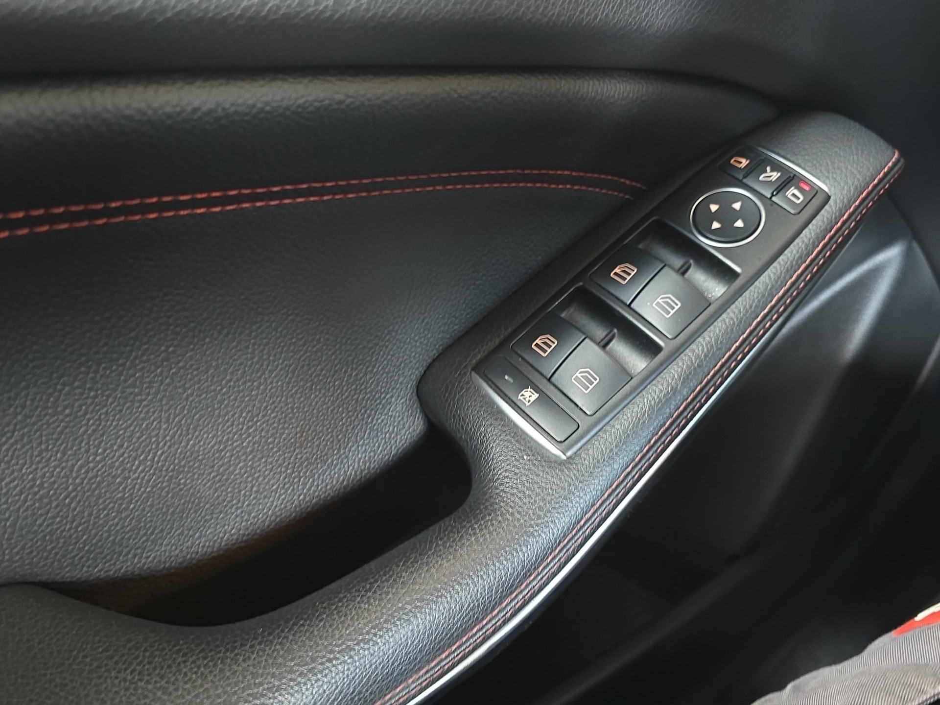 MERCEDES-BENZ A 45 AMG 4Matic Speedshift 7G-DCT-image-14