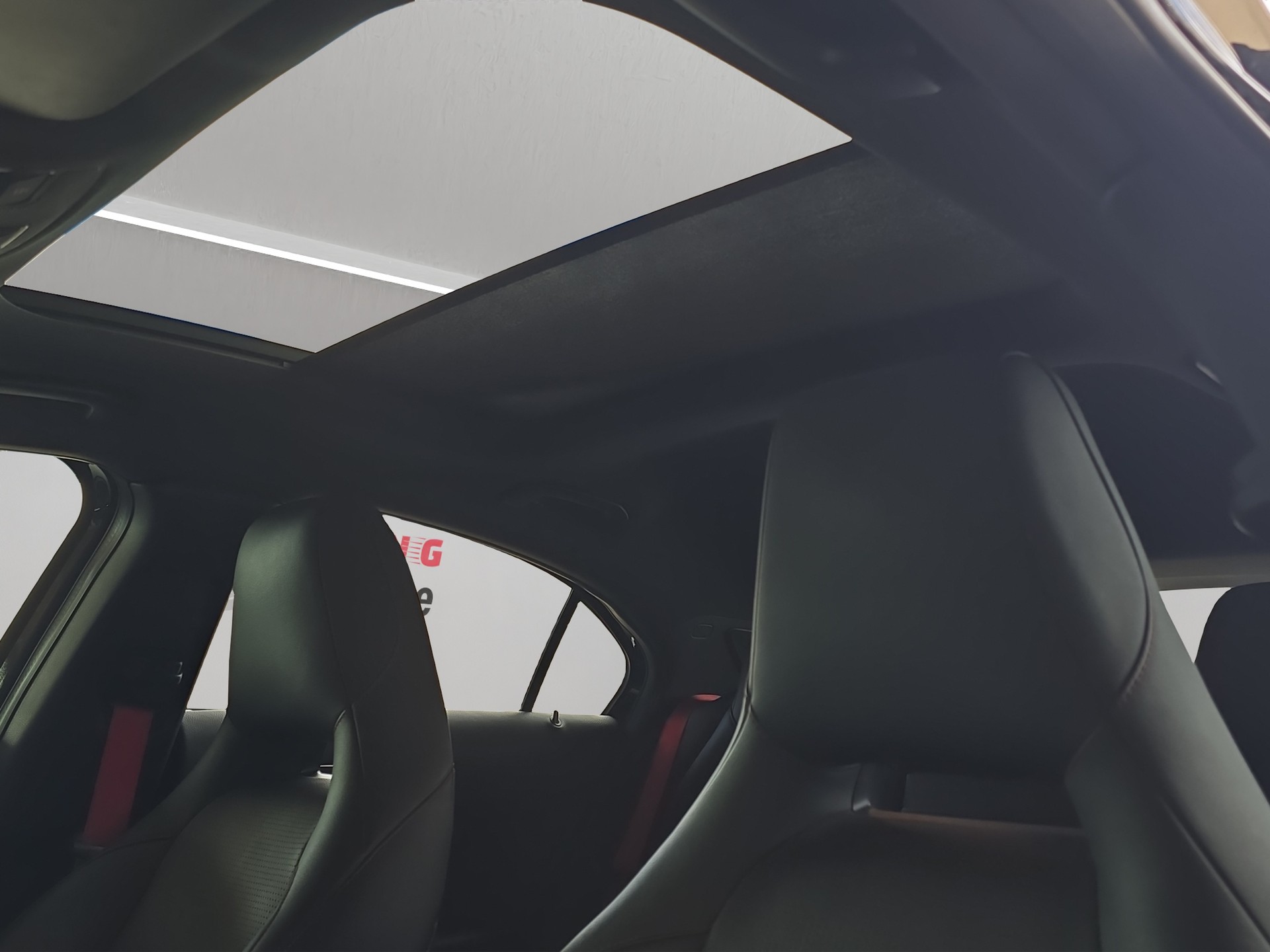MERCEDES-BENZ A 45 AMG 4Matic Speedshift 7G-DCT-image-15
