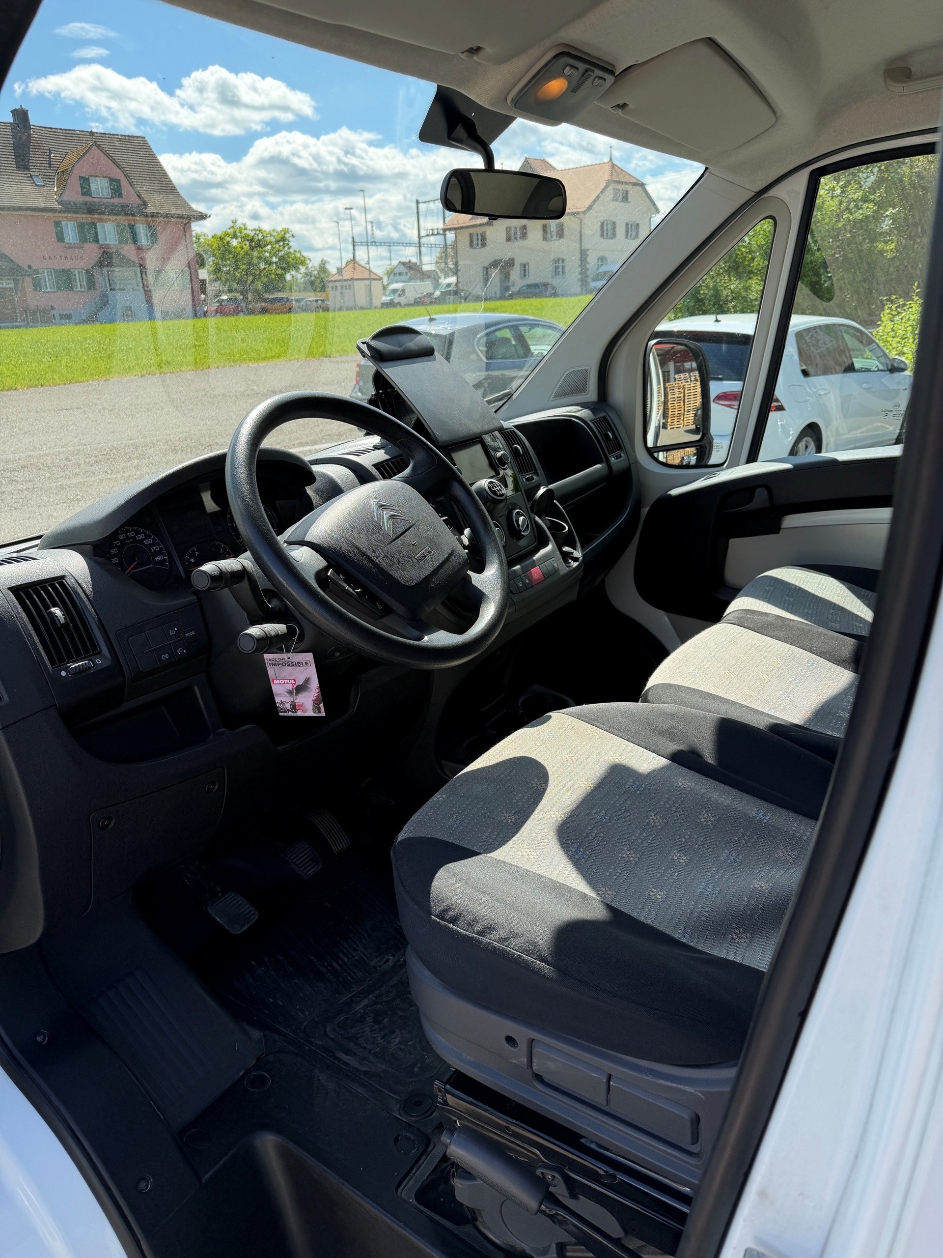 CITROEN 2.0 BlueHDi 130 Confort-image-5