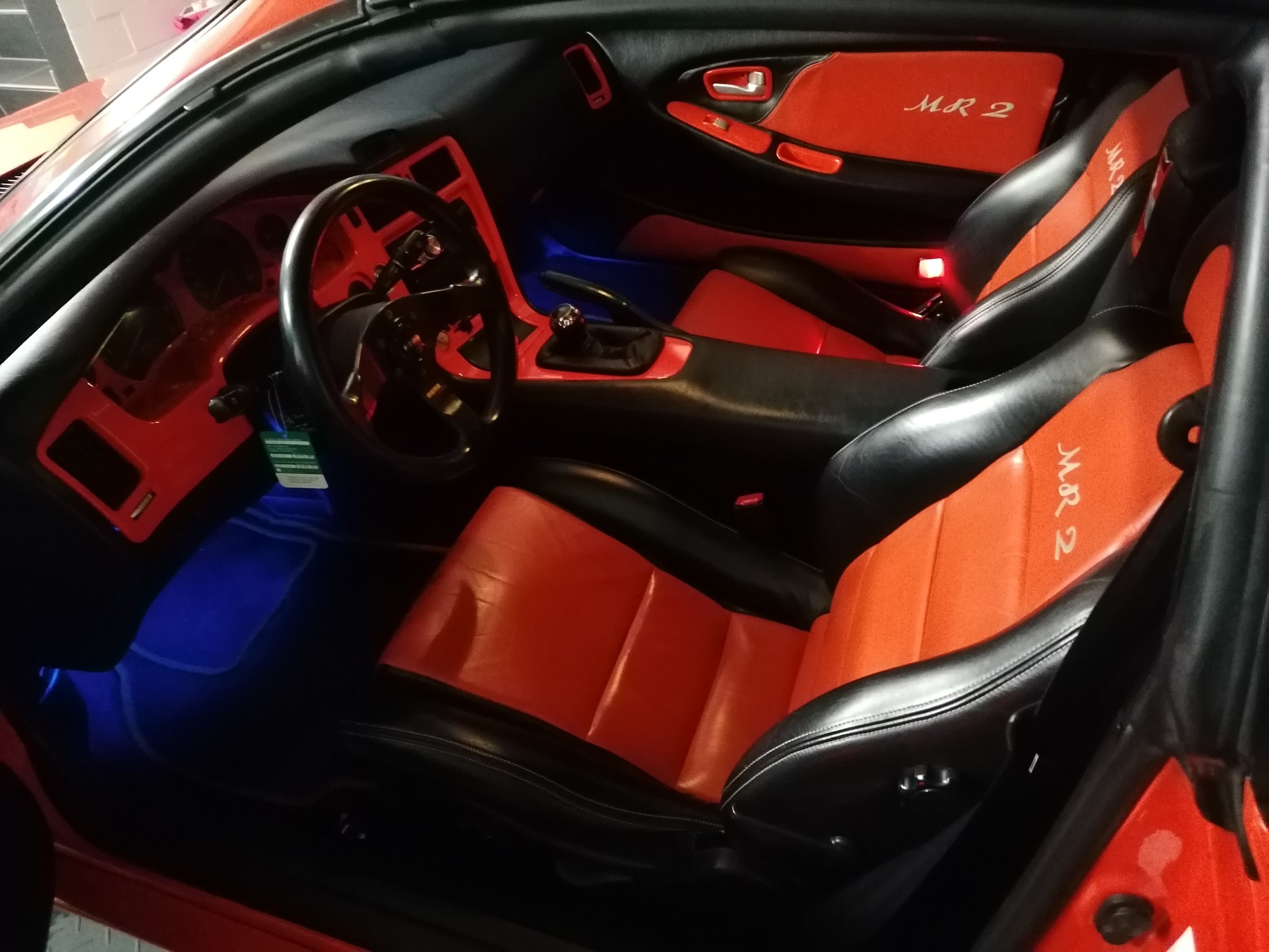 TOYOTA MR2-image-4