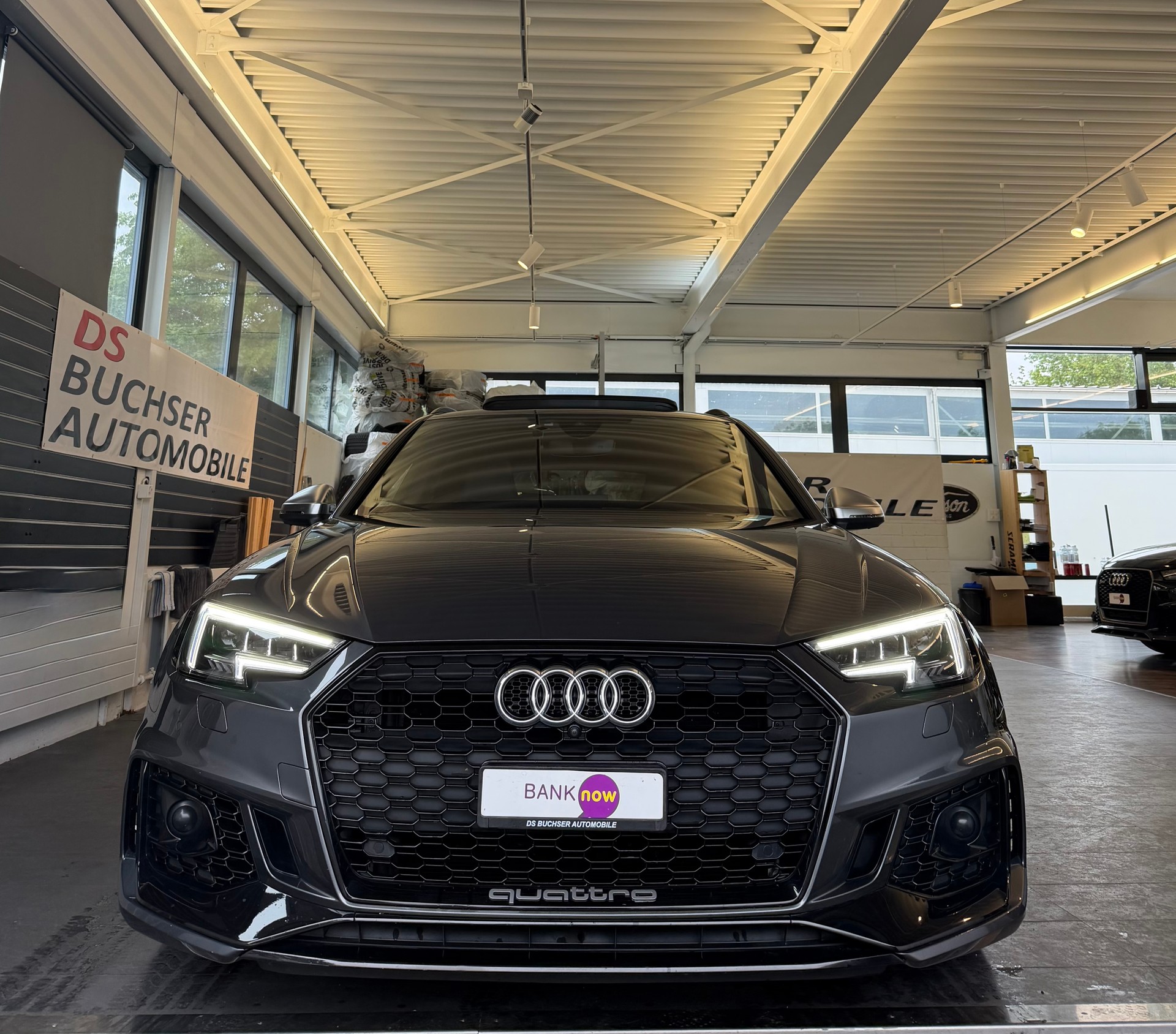 AUDI RS4 Avant 2.9 V6 TFSI quattro T-Tronic-image-2