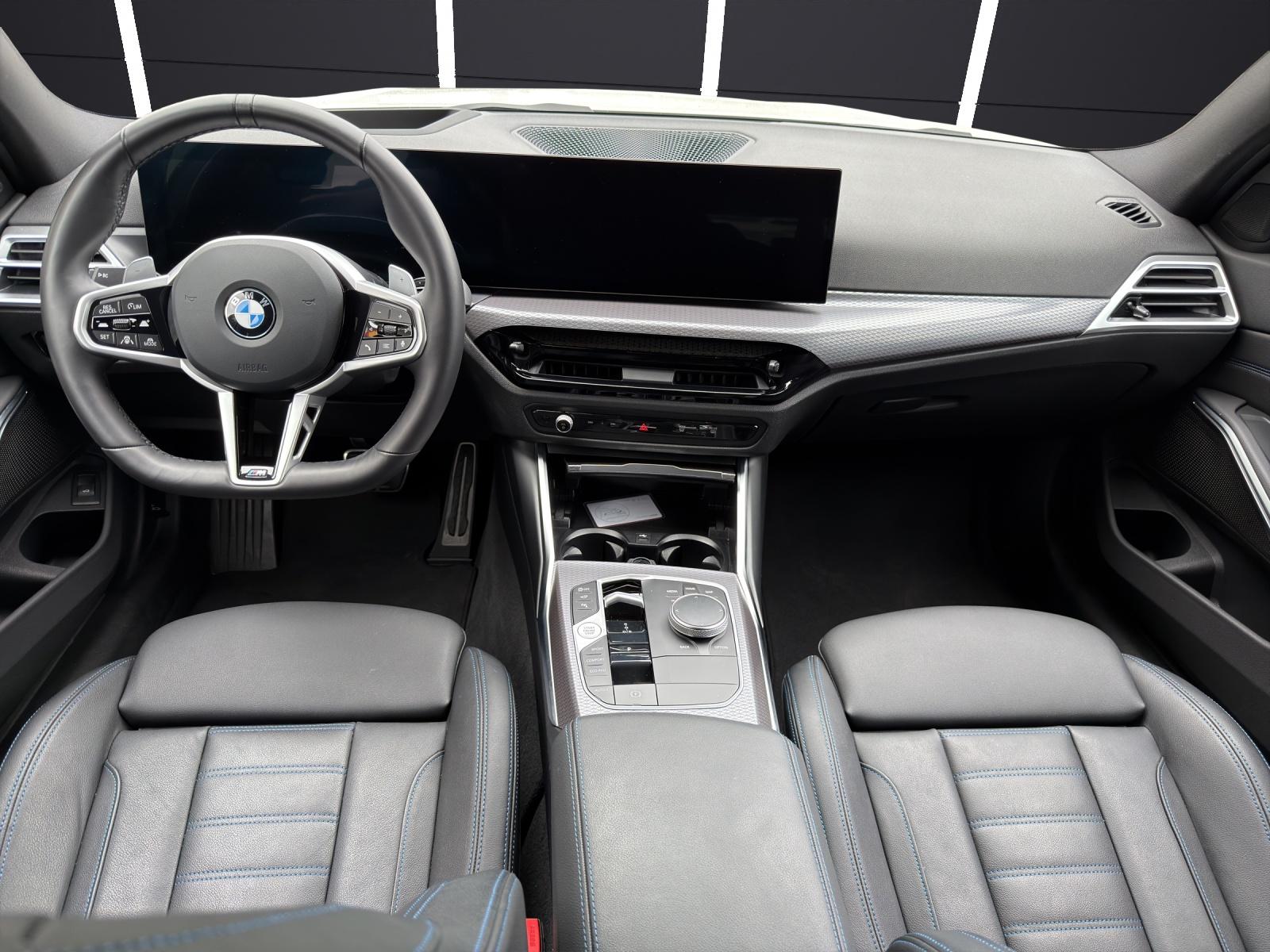 BMW 320d xDrive Touring-image-11