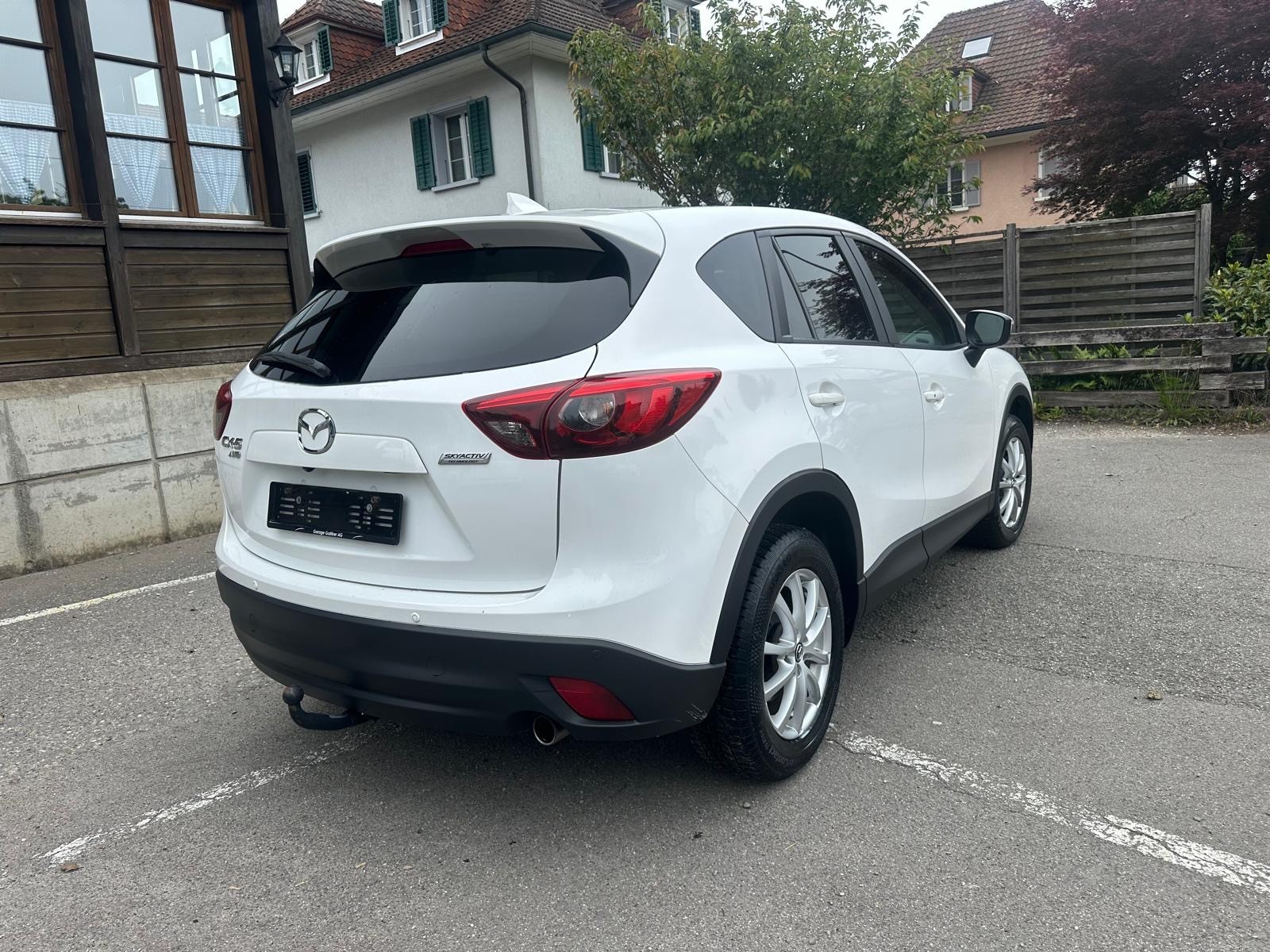 MAZDA CX-5 2.5 Revolution AWD Skyactive-G Automatic-showroom-element-2