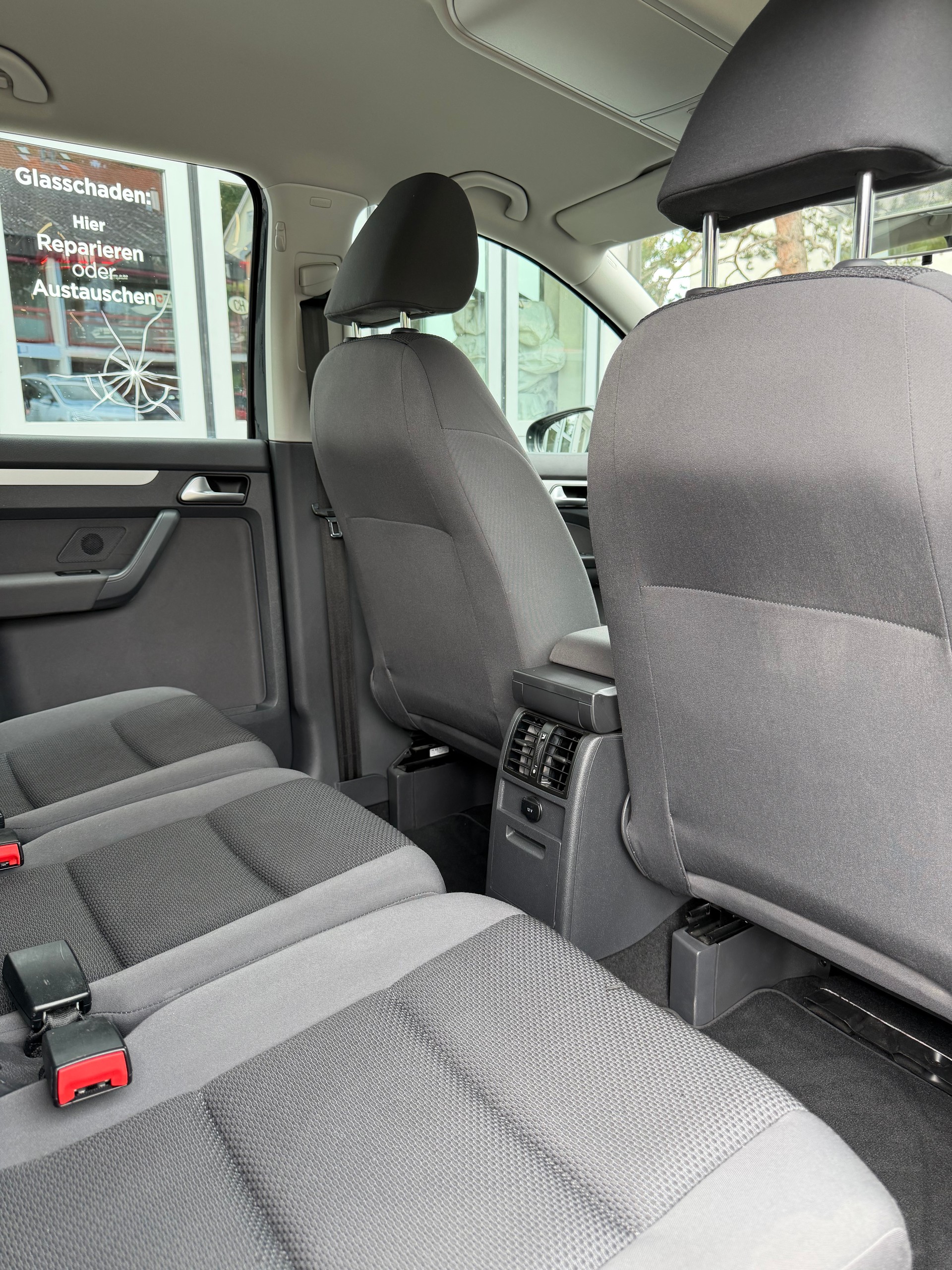 VW Touran 1.4 TSI Comfortline DSG-image-11