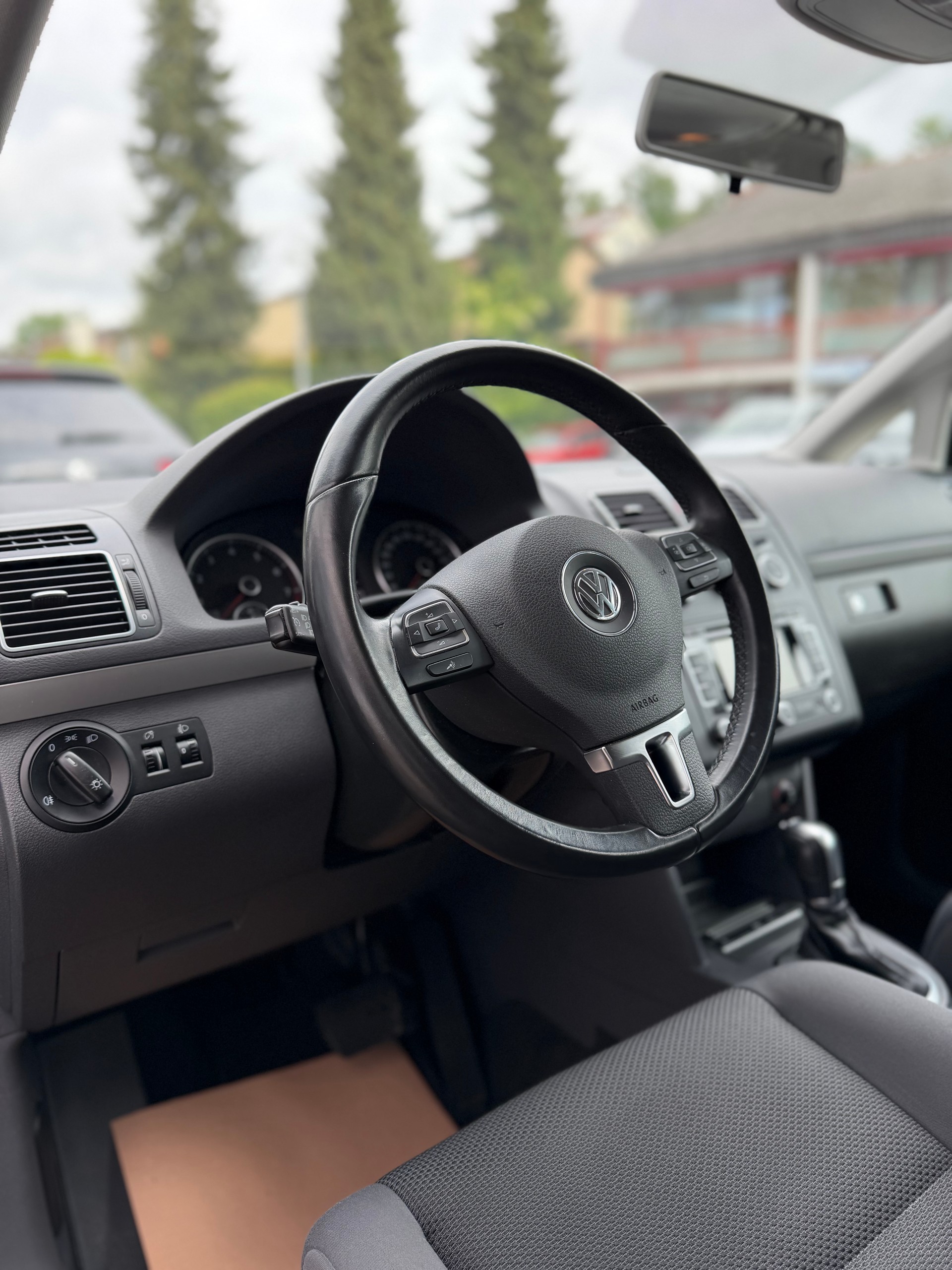 VW Touran 1.4 TSI Comfortline DSG-image-5