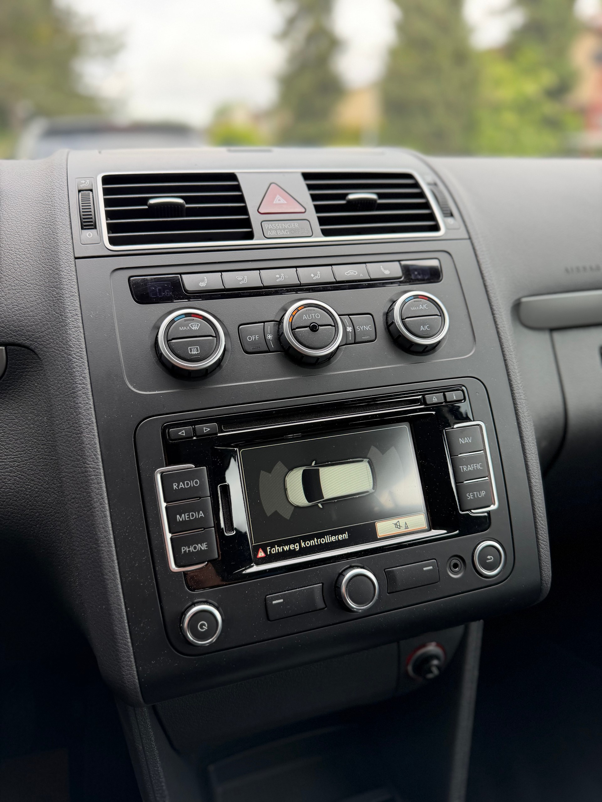 VW Touran 1.4 TSI Comfortline DSG-image-9