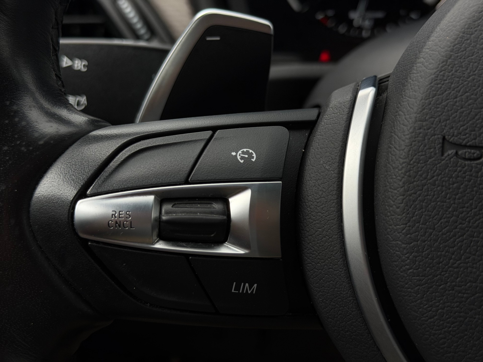 BMW X2 xDrive 25d M Sport Steptronic-image-17