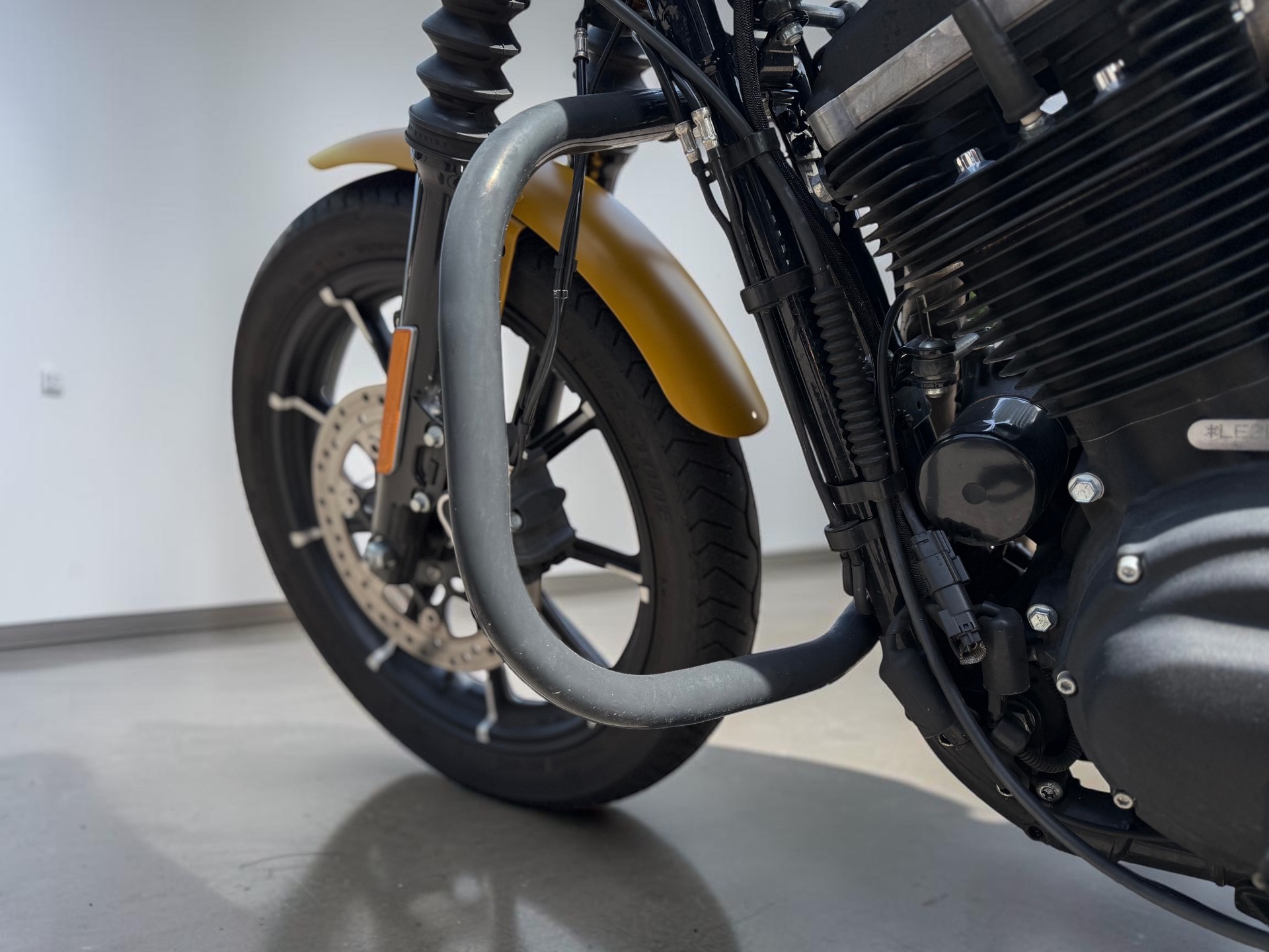 HARLEY-DAVIDSON XL 883 N Sportster Iron ABS-image-10