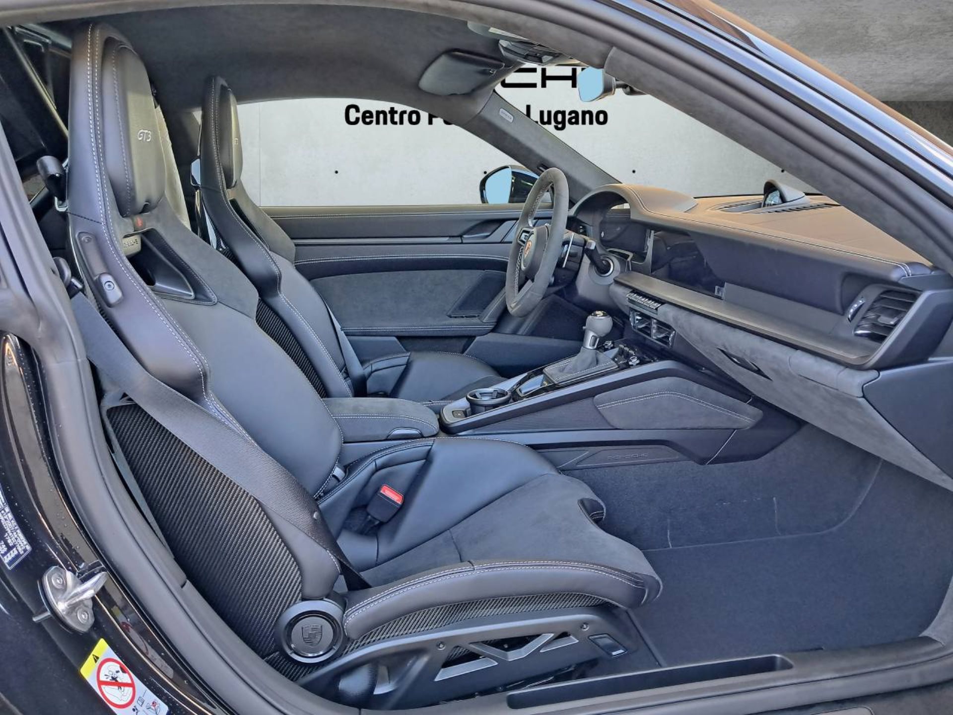 PORSCHE 911 GT3-image-13
