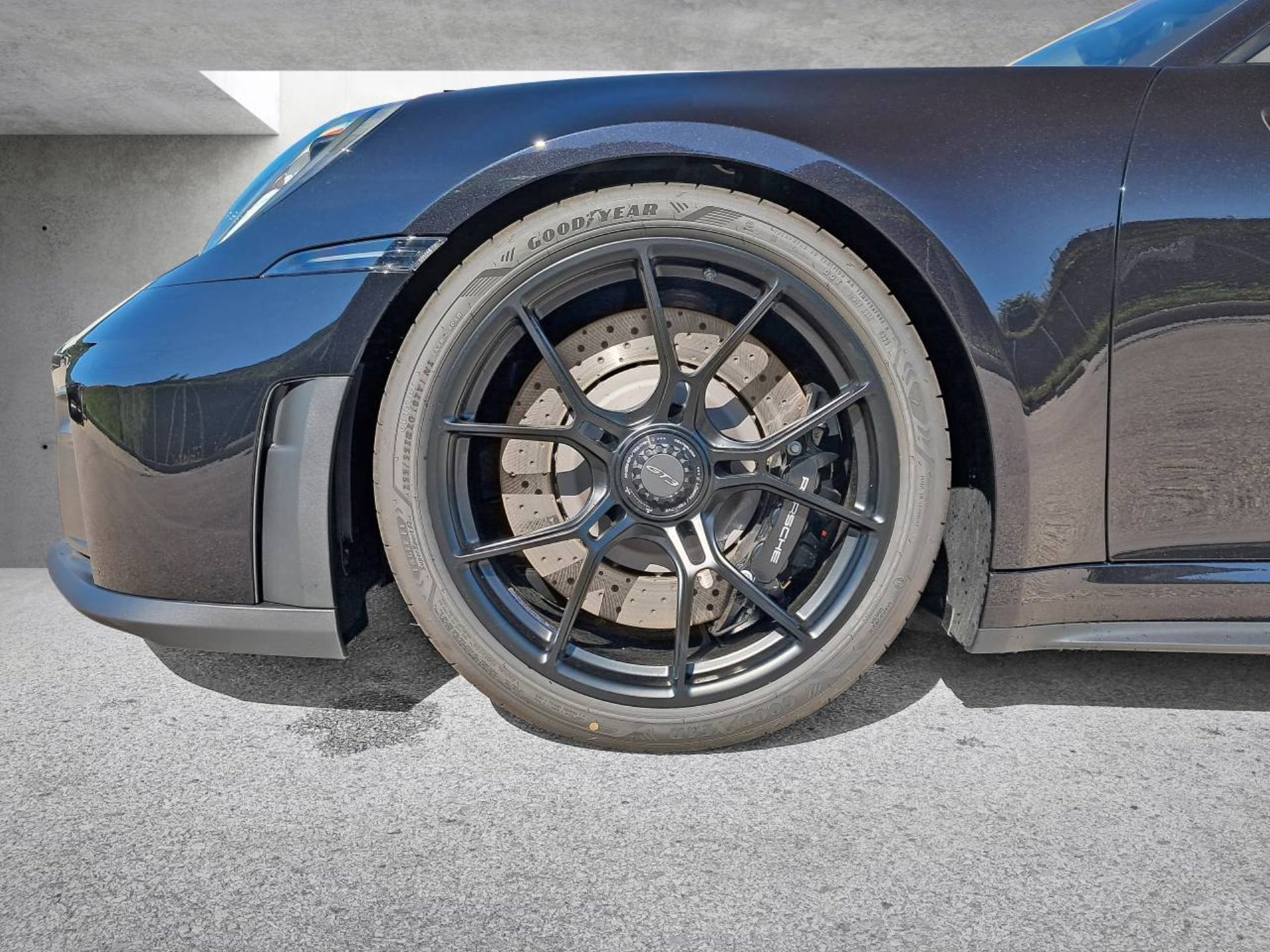 PORSCHE 911 GT3-image-11