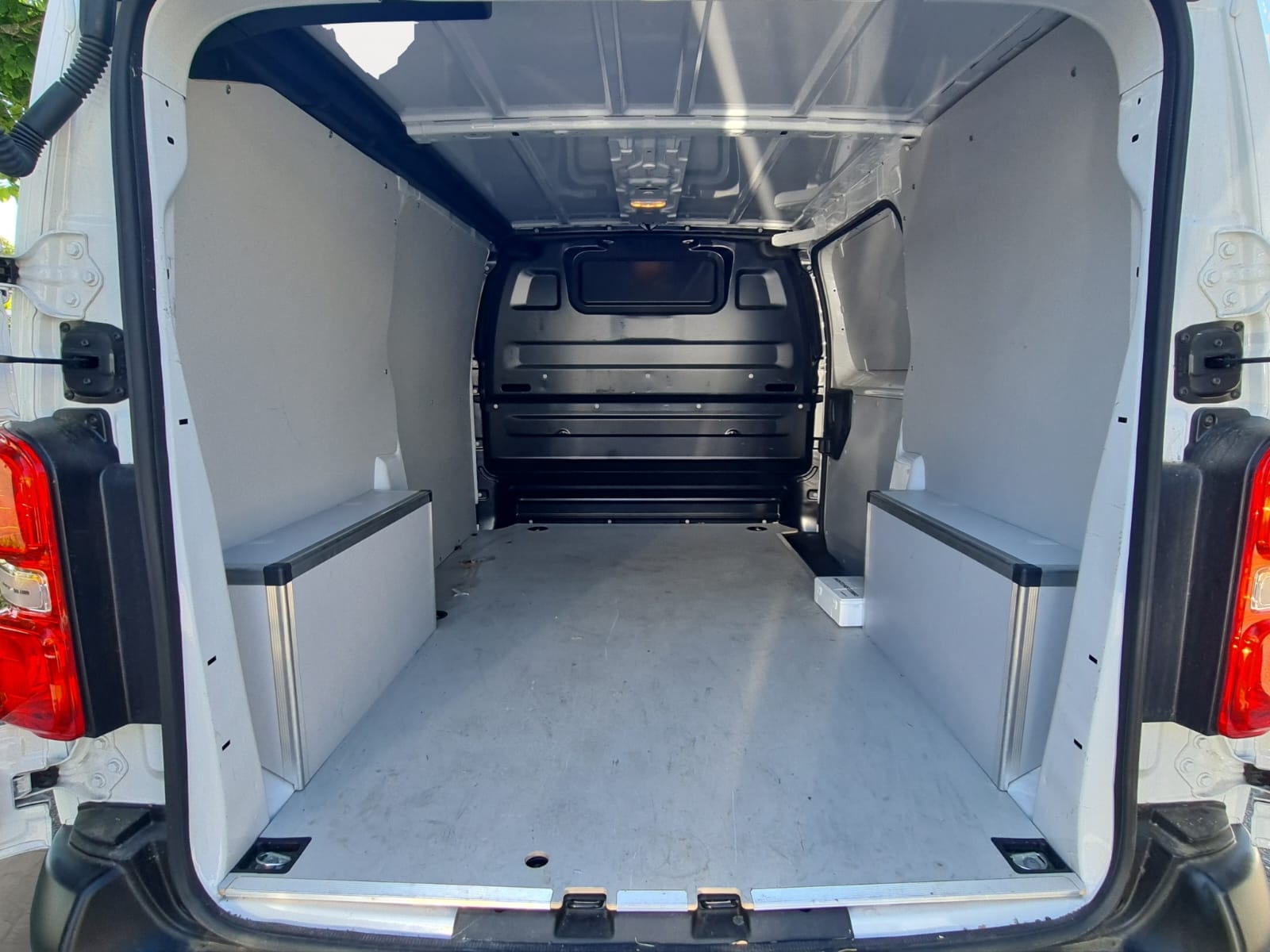 FIAT Scudo 2.0 BlueHDi L2 EAT8-image-9