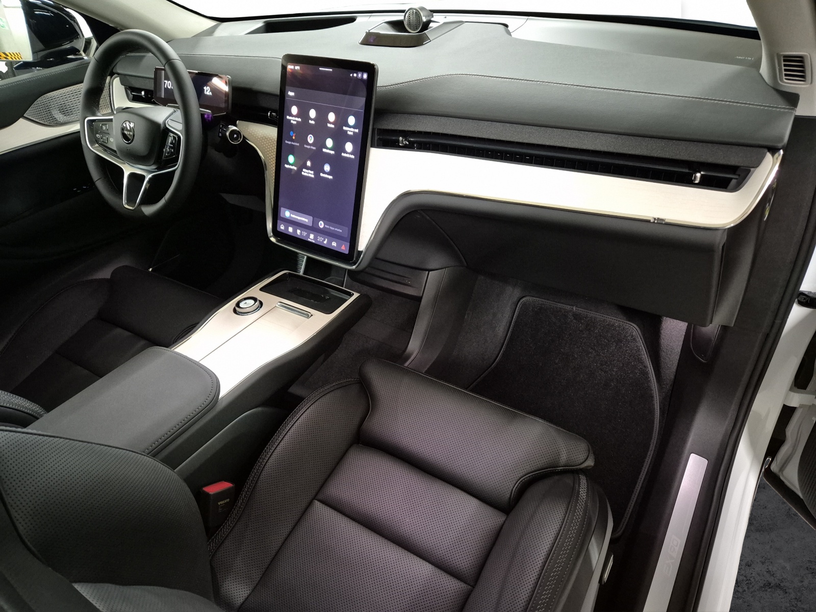 VOLVO EX90 Twin Performance Ultra AWD-image-17