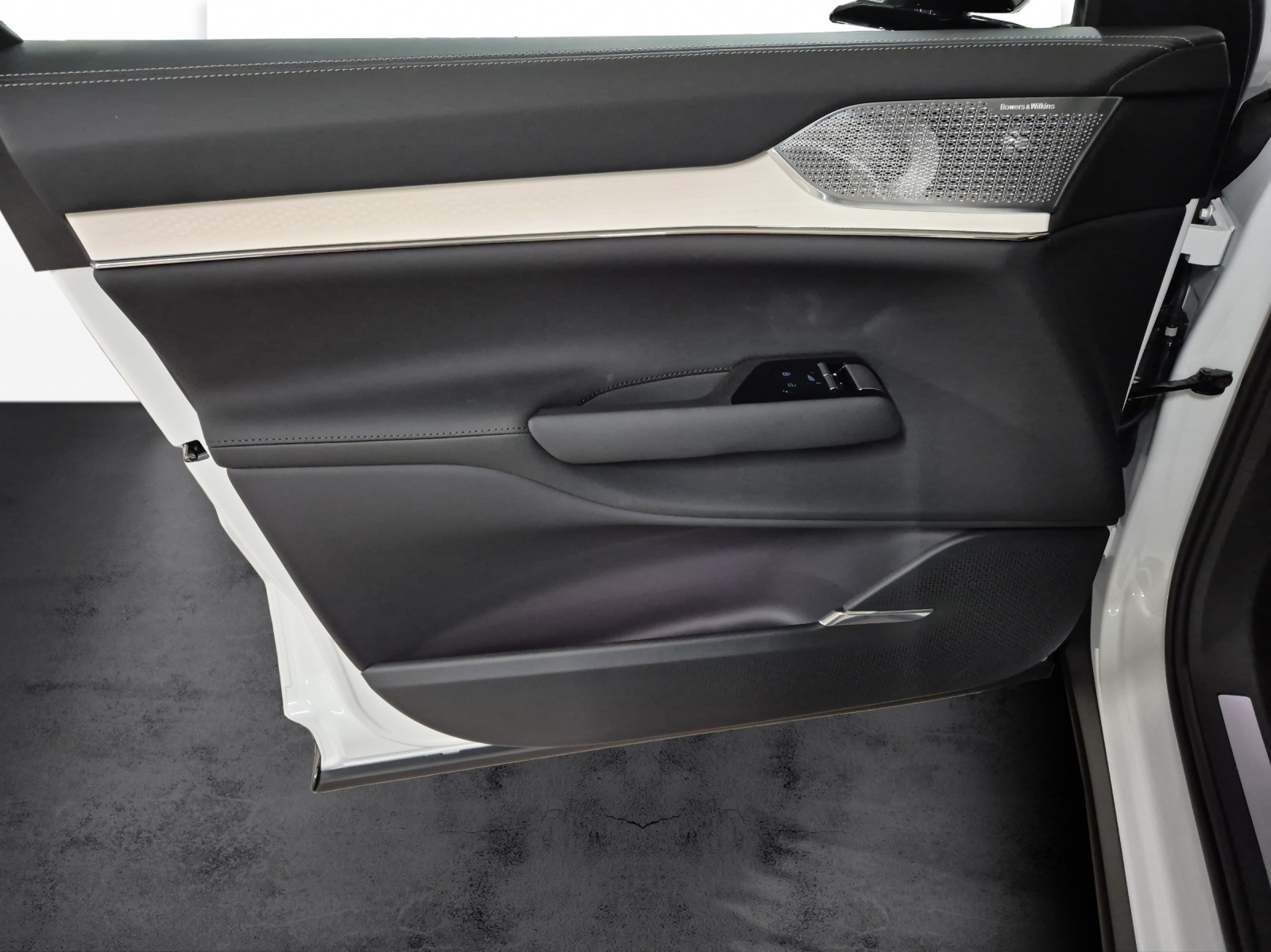 VOLVO EX90 Twin Performance Ultra AWD-image-13
