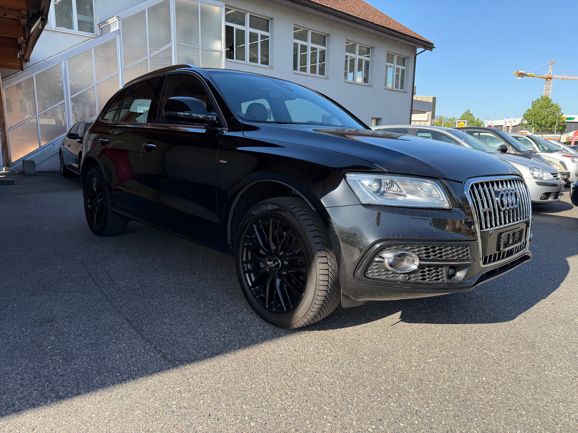AUDI Q5 3.0 TDI clean quattro S-tronic-showroom-element-2