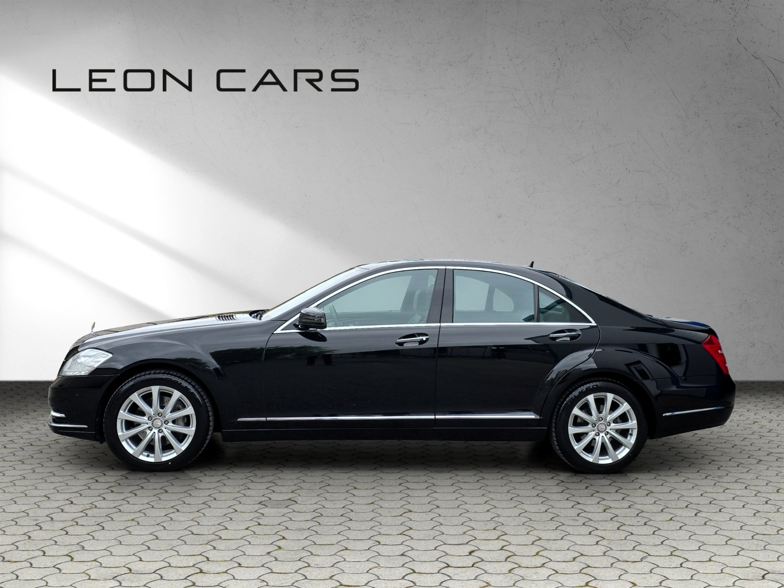 MERCEDES-BENZ S 350 BlueEfficiency SS 4Matic 7G-Tronic-image-7