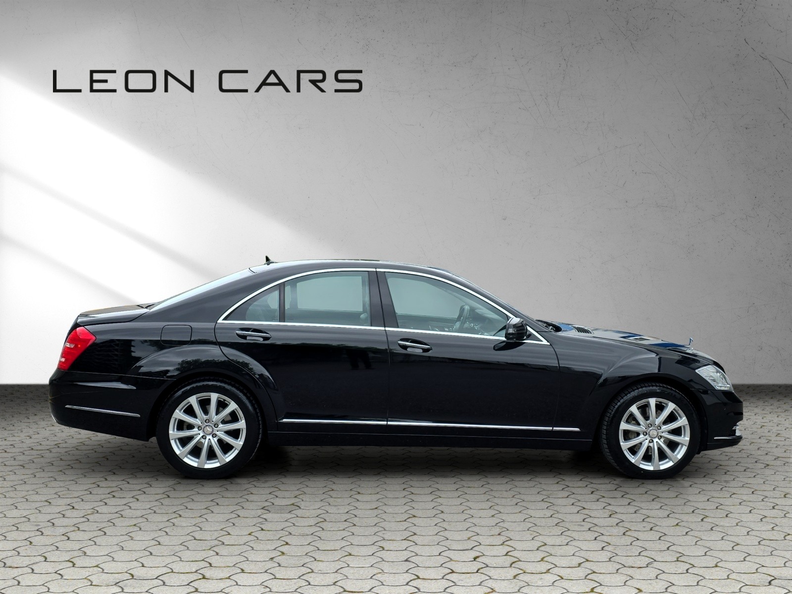 MERCEDES-BENZ S 350 BlueEfficiency SS 4Matic 7G-Tronic-image-3