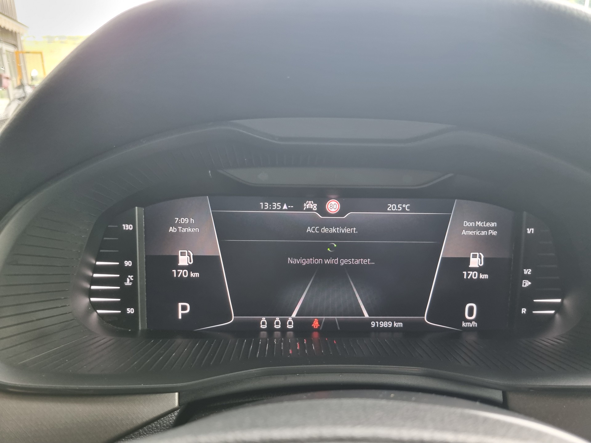 SKODA Kamiq 1.0 TSI Clever DSG-image-12