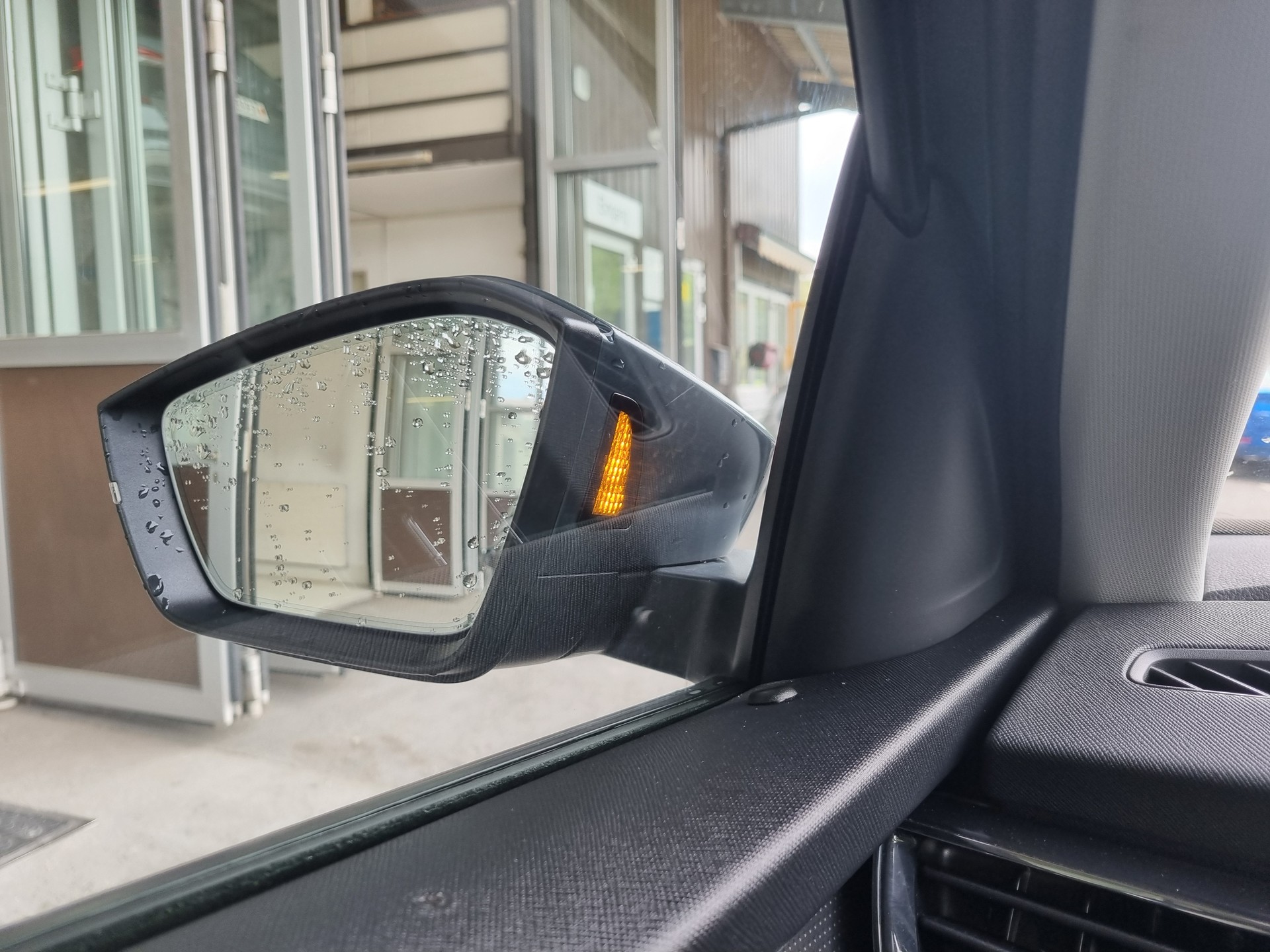 SKODA Kamiq 1.0 TSI Clever DSG-image-11