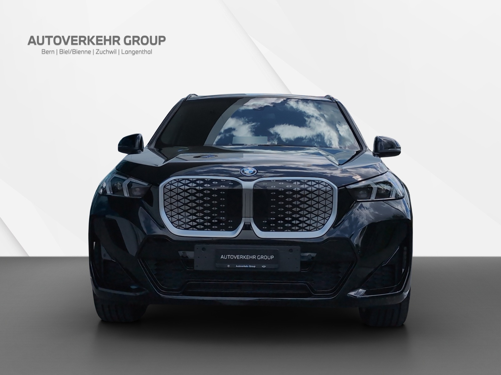 BMW iX1 xDrive 30 Ed. M Sport-showroom-element-1