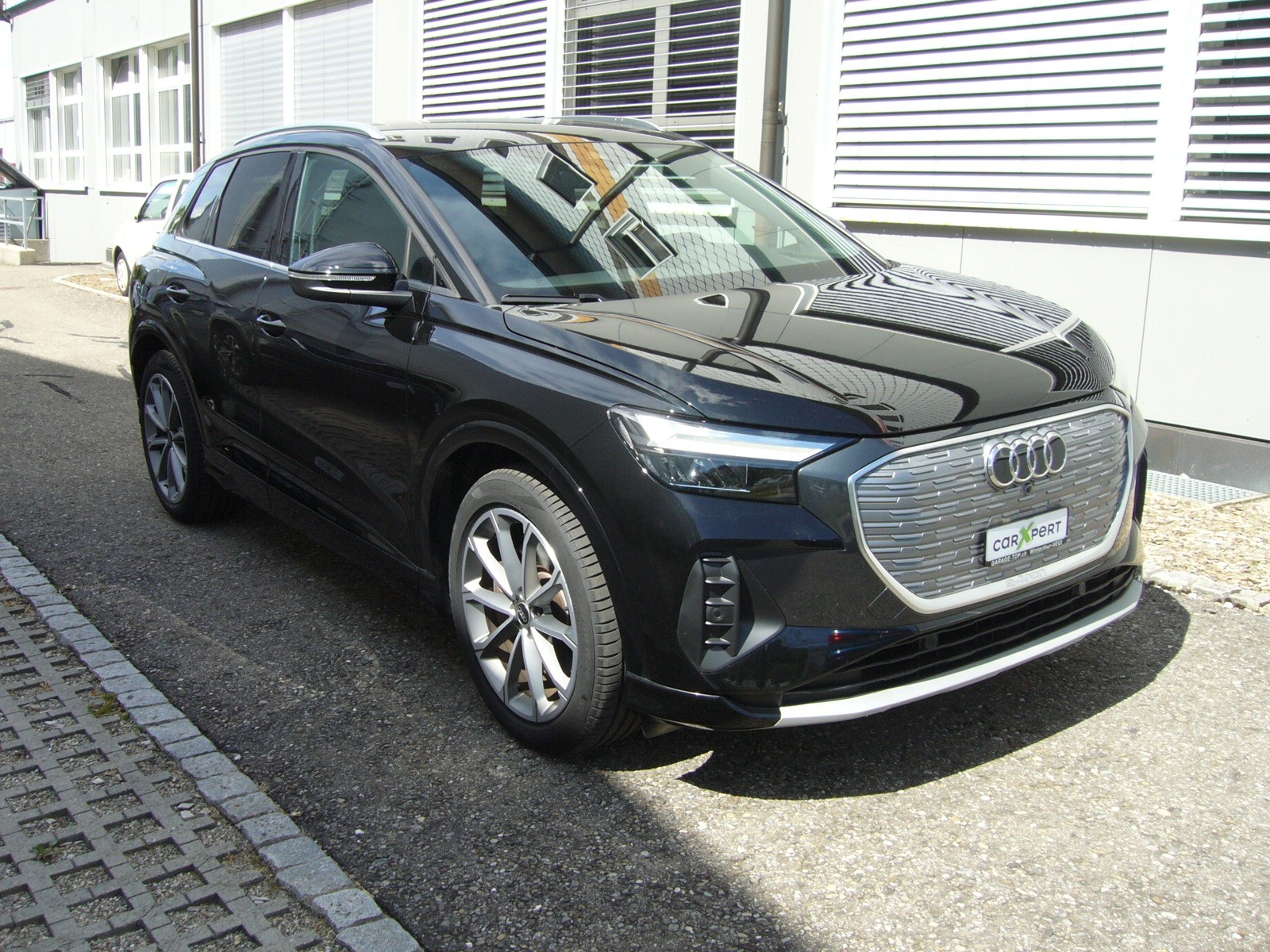 AUDI Q4 e-tron 50 quattro 299 PS-image-1
