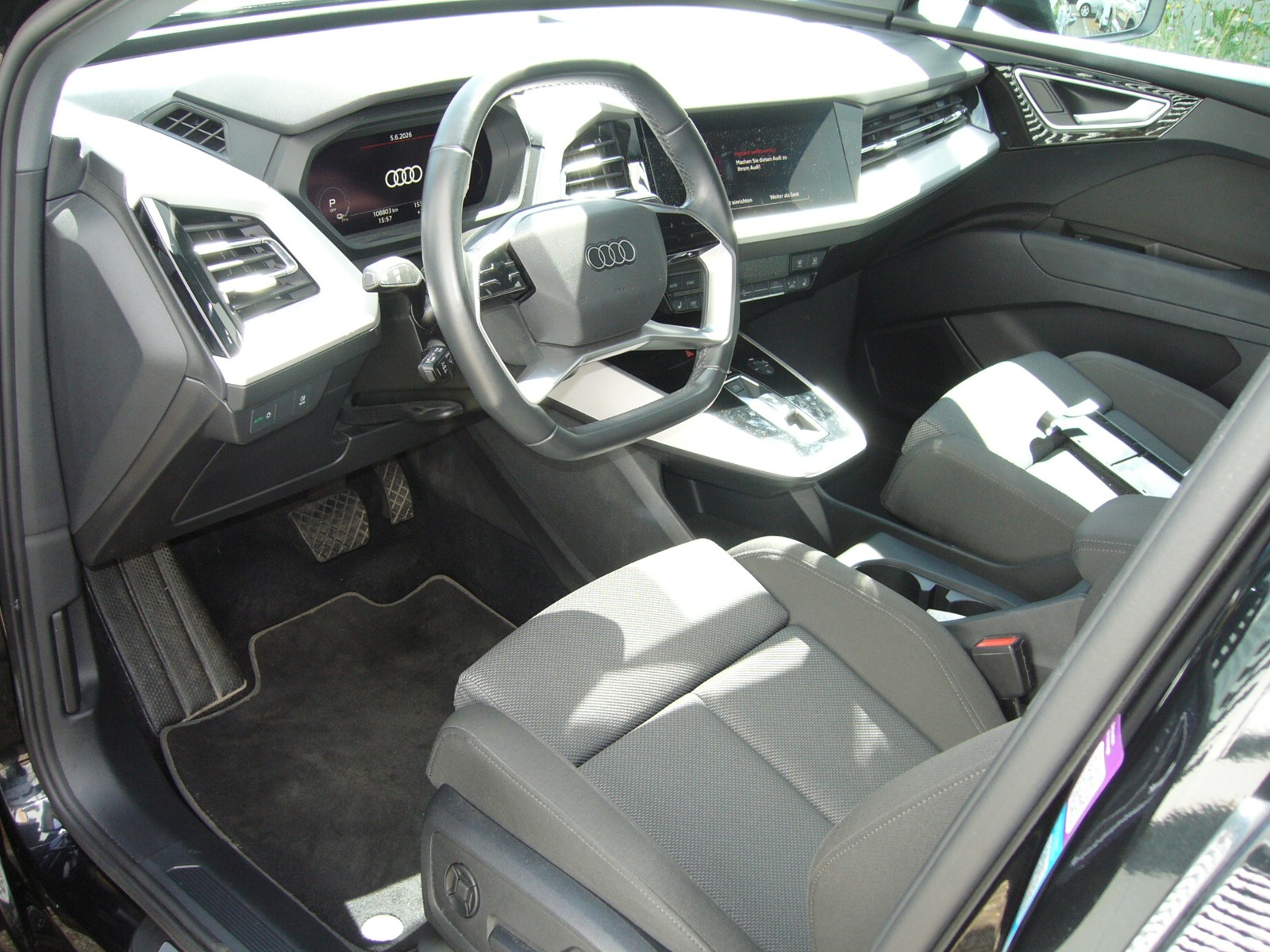 AUDI Q4 e-tron 50 quattro 299 PS-image-7