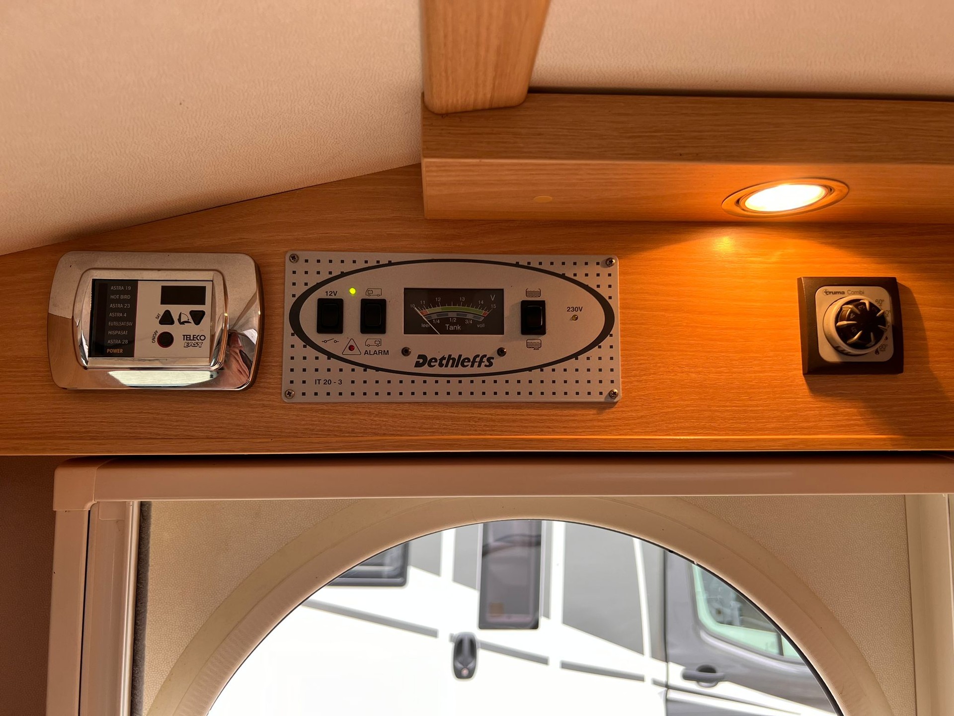 DETHLEFFS Globe ST 685-image-8